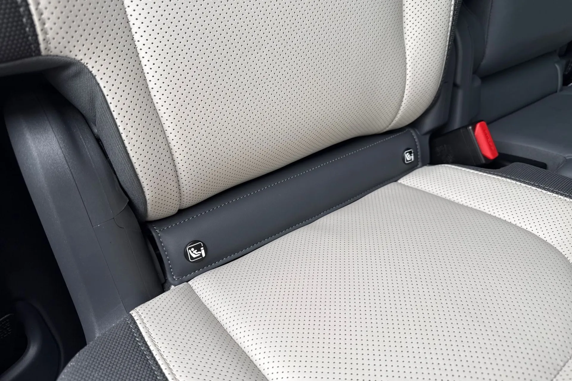 LAND ROVER DEFENDER thumbnail image number 45