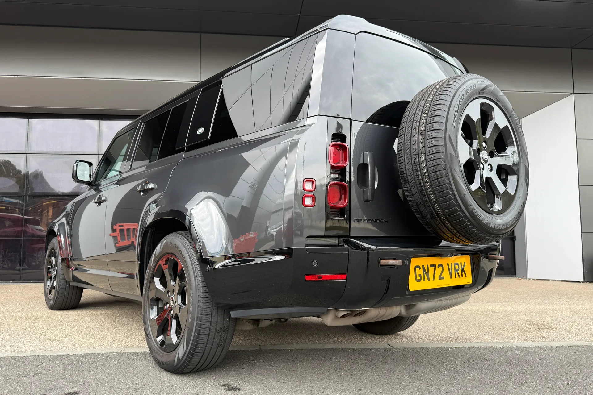 LAND ROVER DEFENDER thumbnail image number 52