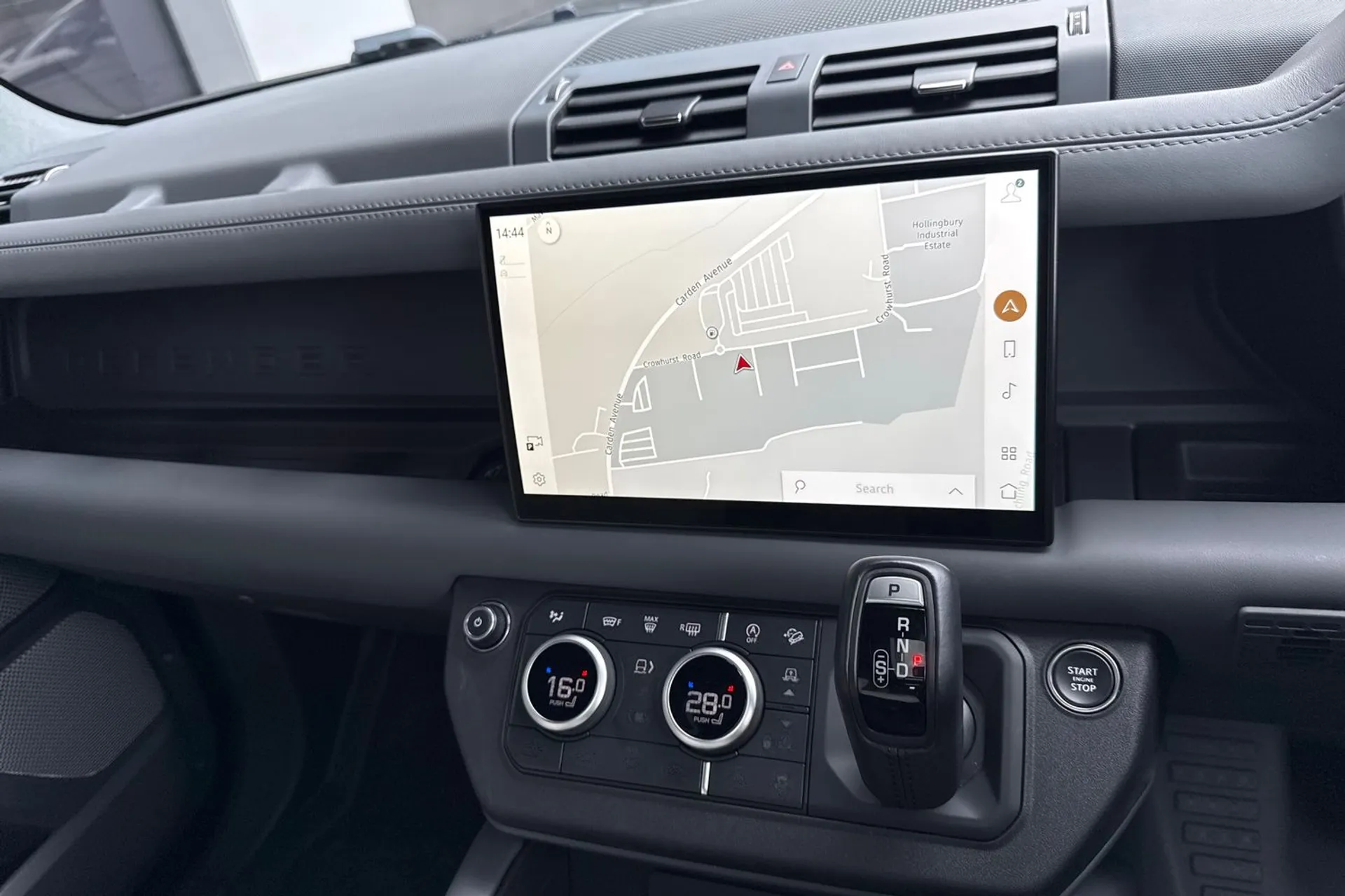 LAND ROVER DEFENDER thumbnail image number 30