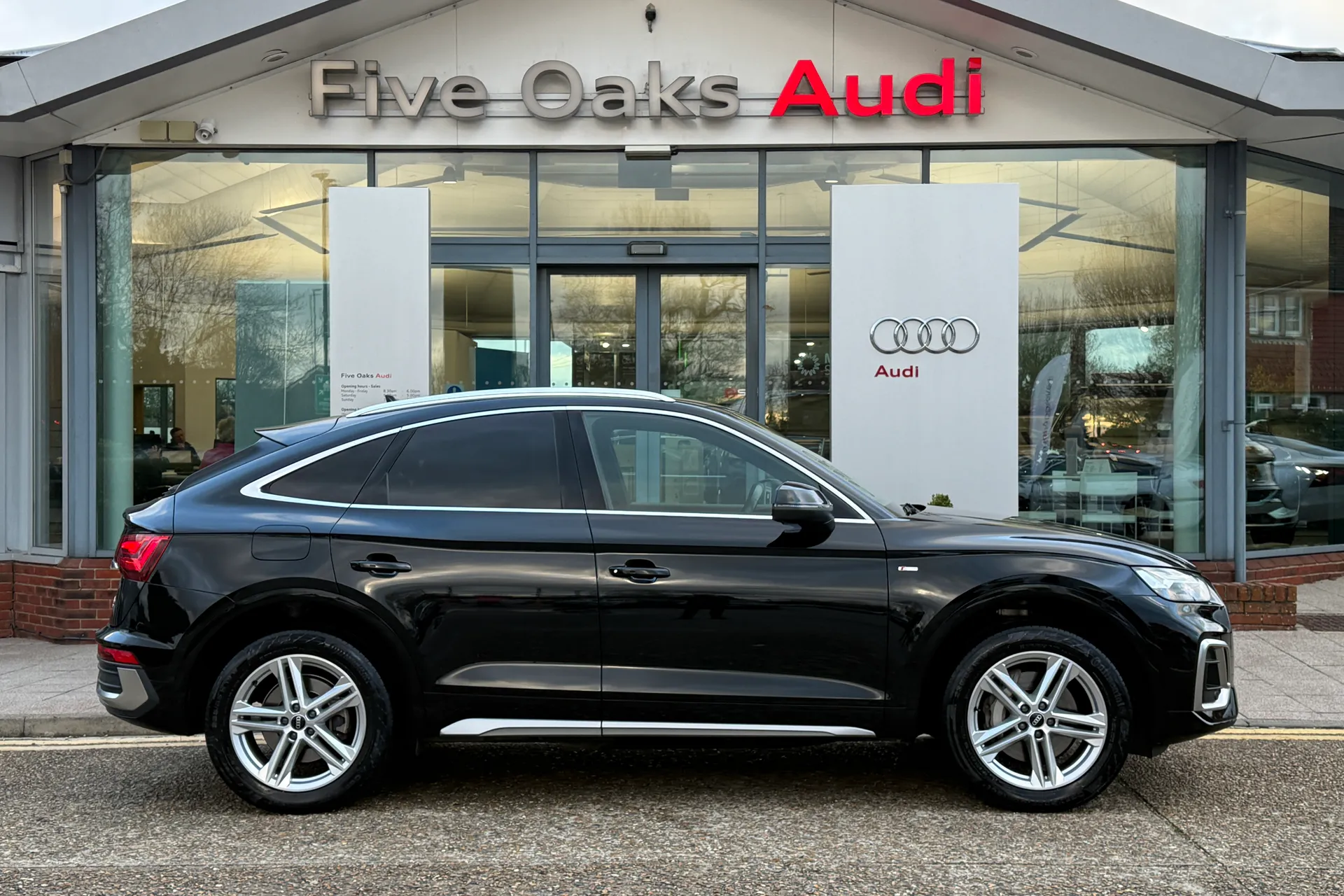 Audi Q5 thumbnail image number 2