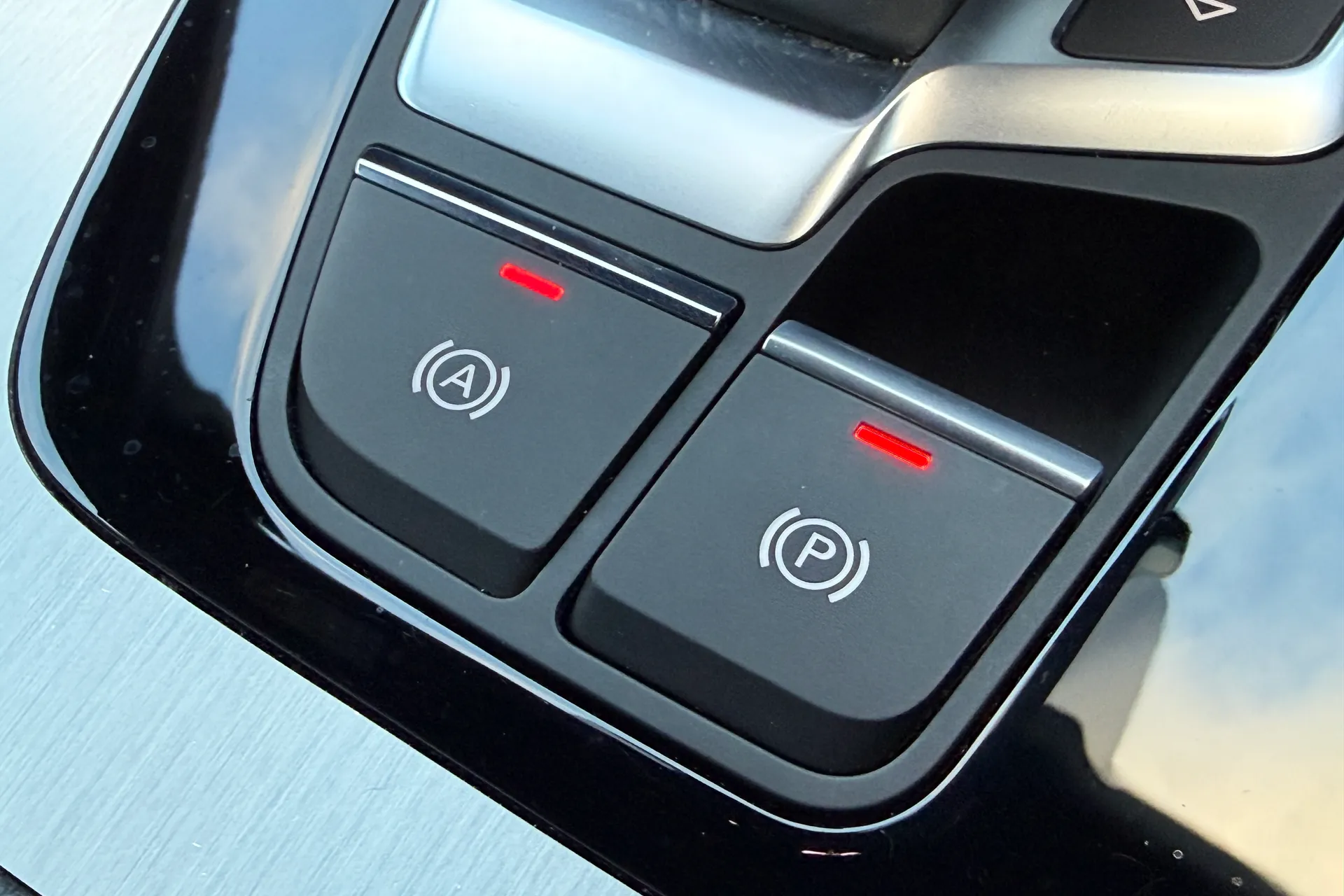 Audi Q5 thumbnail image number 38