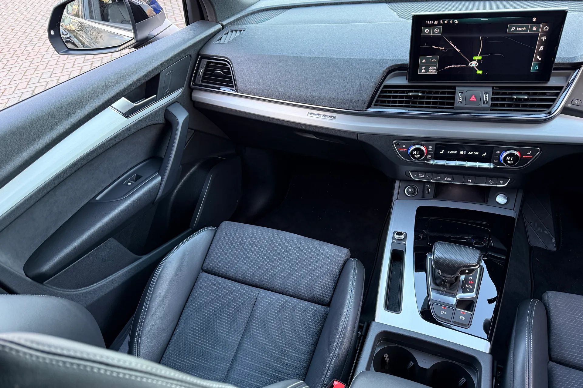 Audi Q5 thumbnail image number 36