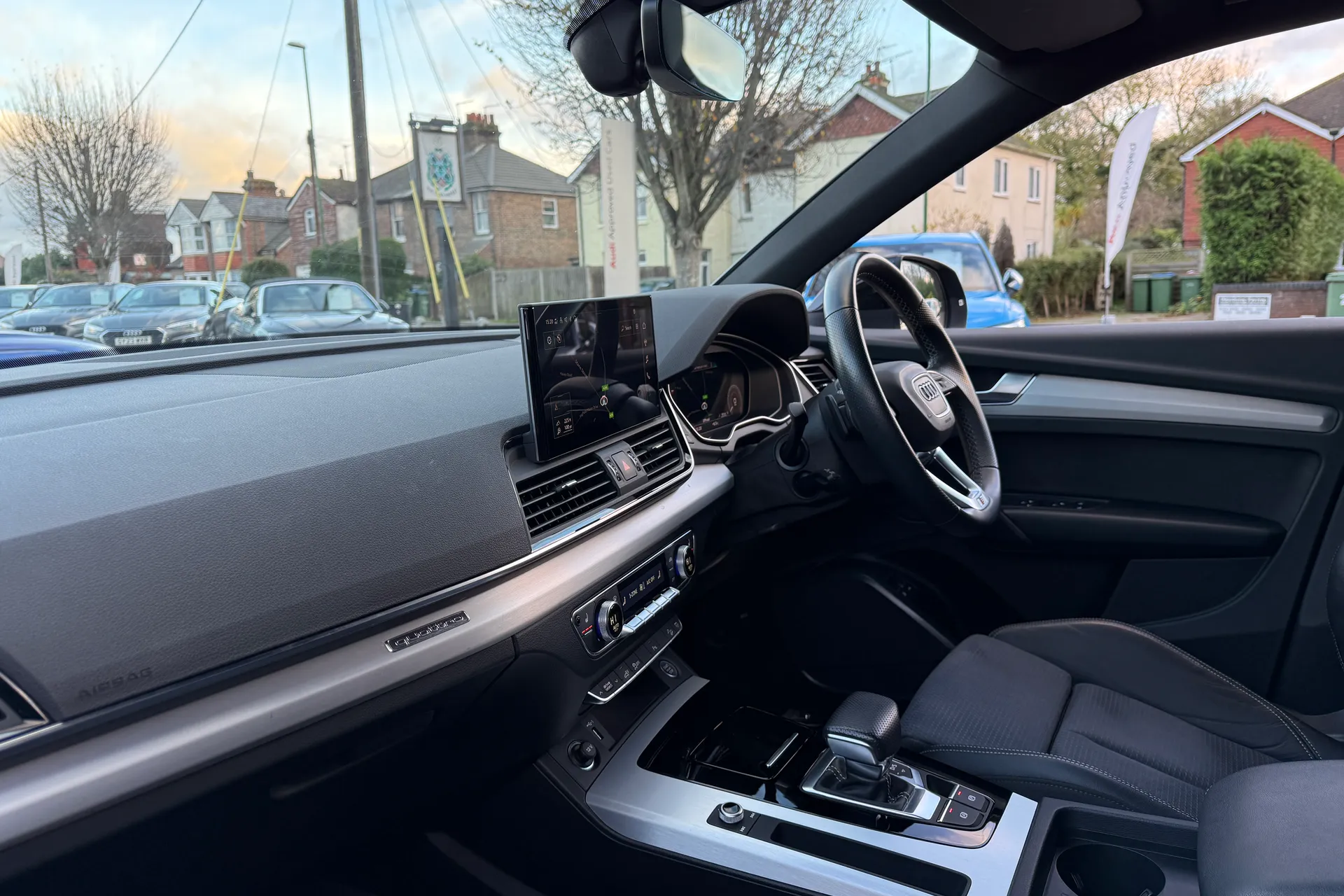 Audi Q5 thumbnail image number 28