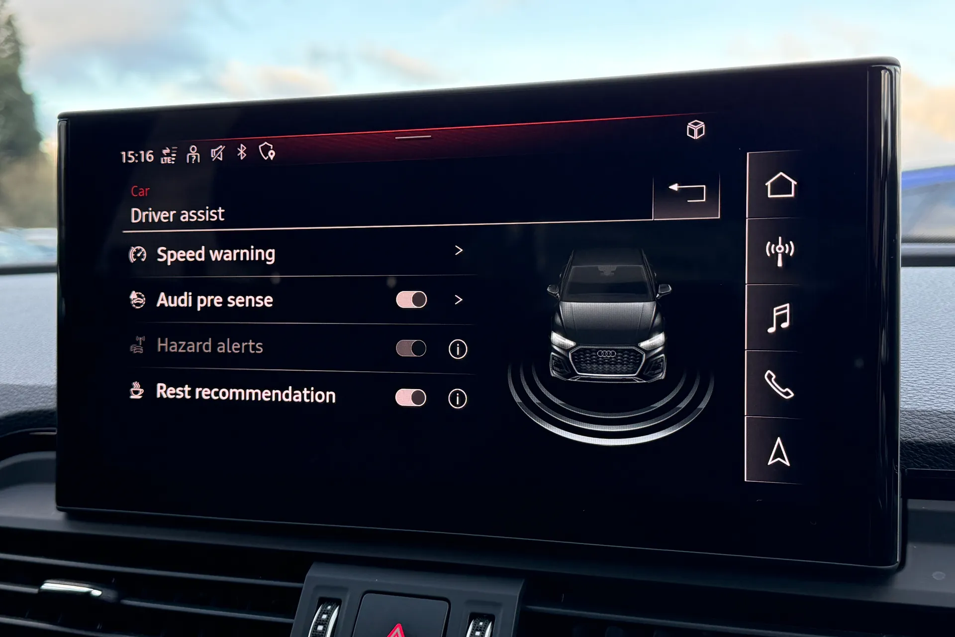 Audi Q5 thumbnail image number 11