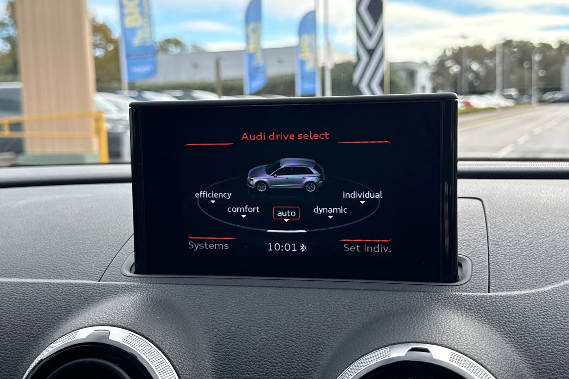 Audi A3 thumbnail image number 31