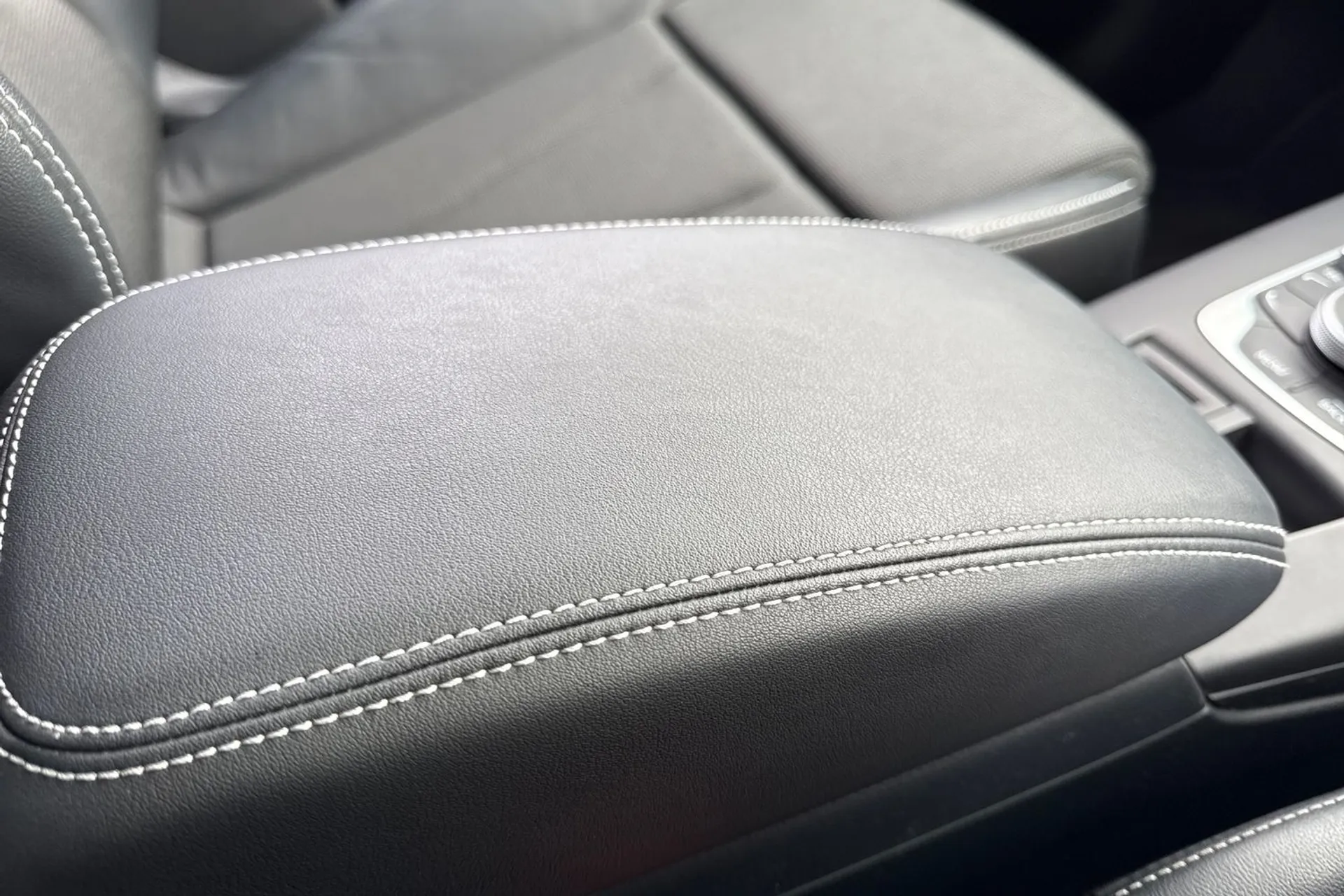 Audi A3 thumbnail image number 47