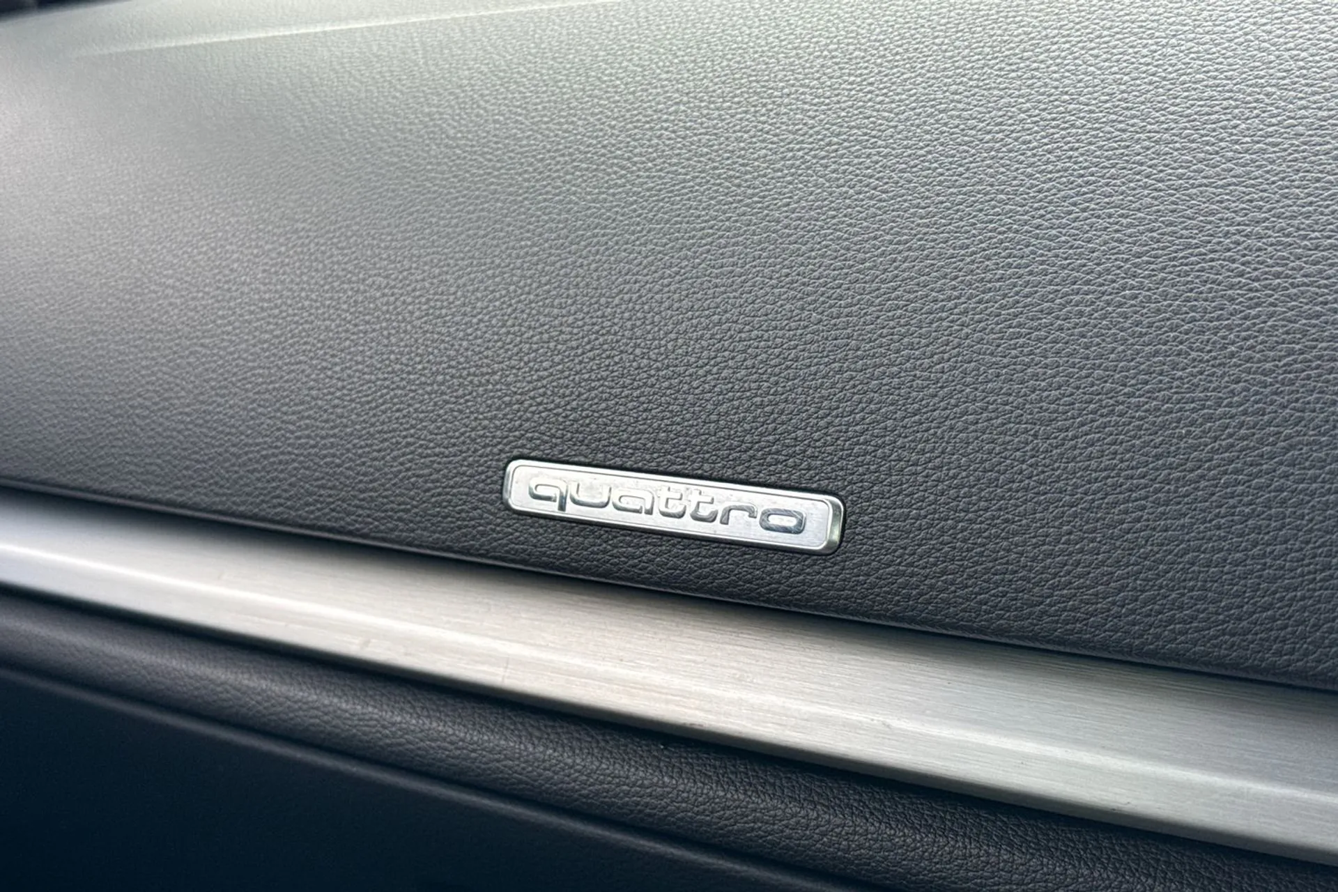 Audi A3 thumbnail image number 40