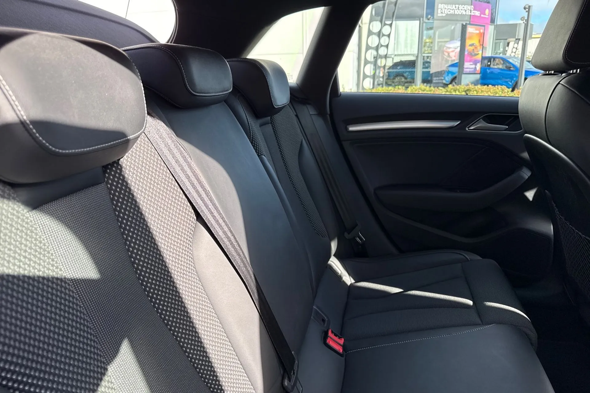 Audi A3 thumbnail image number 22