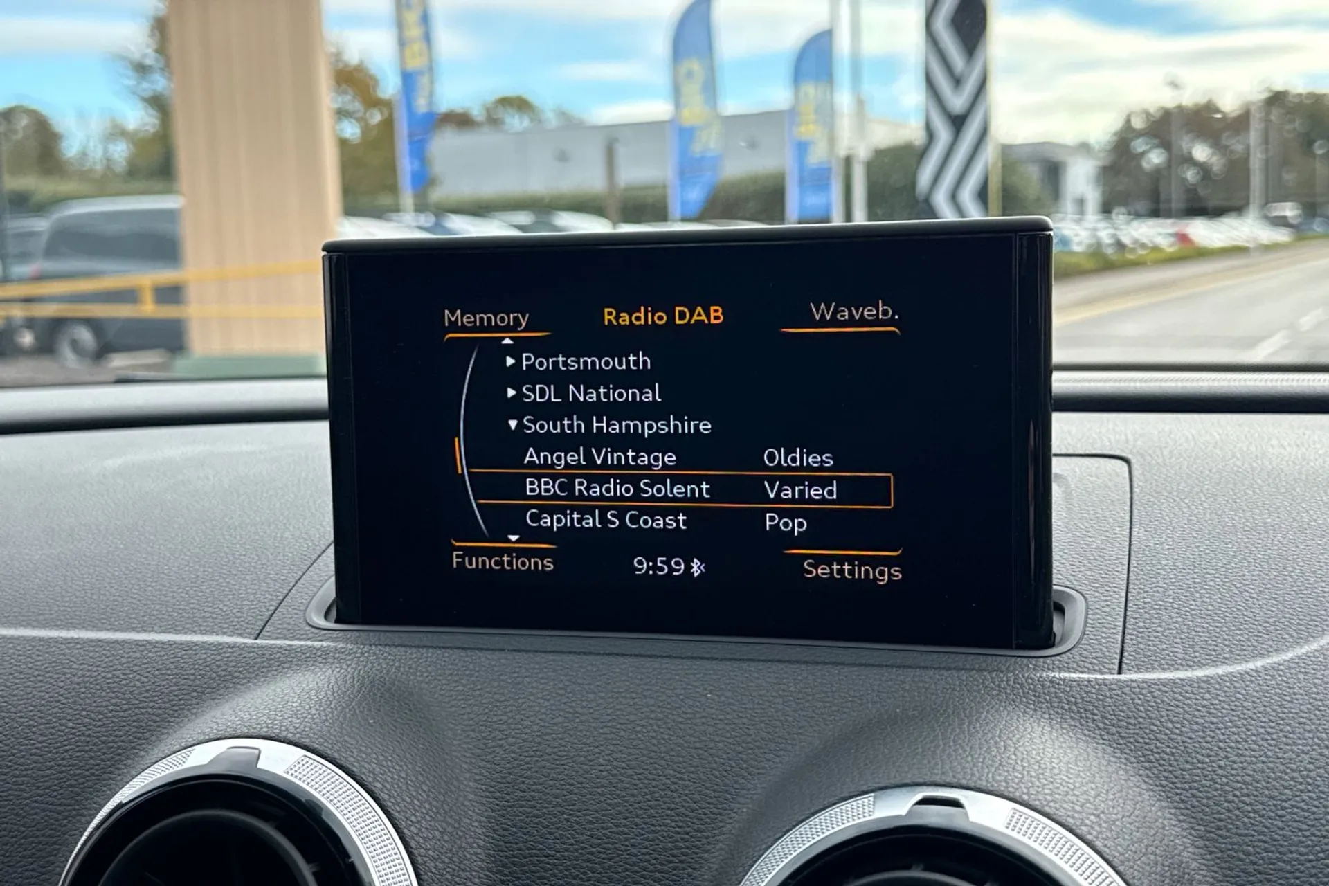 Audi A3 thumbnail image number 35