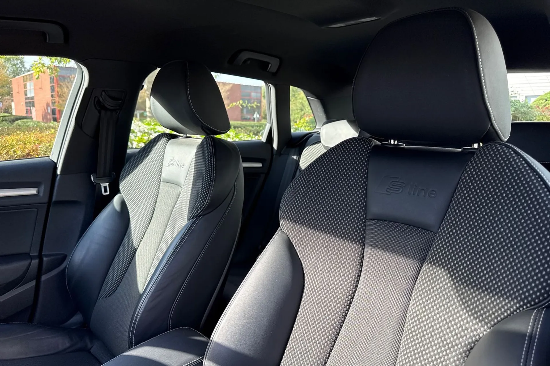 Audi A3 thumbnail image number 32