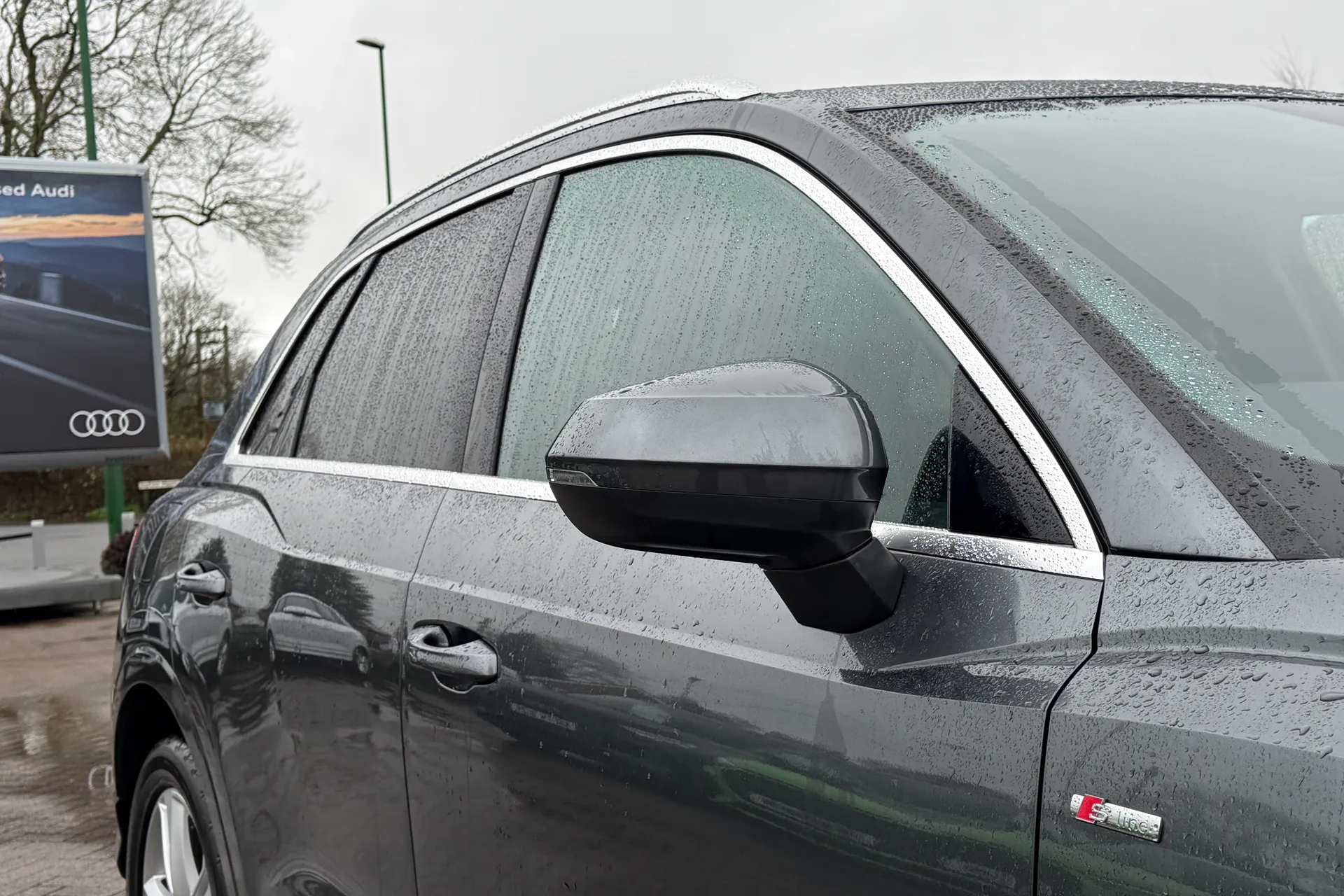 Audi Q3 thumbnail image number 45