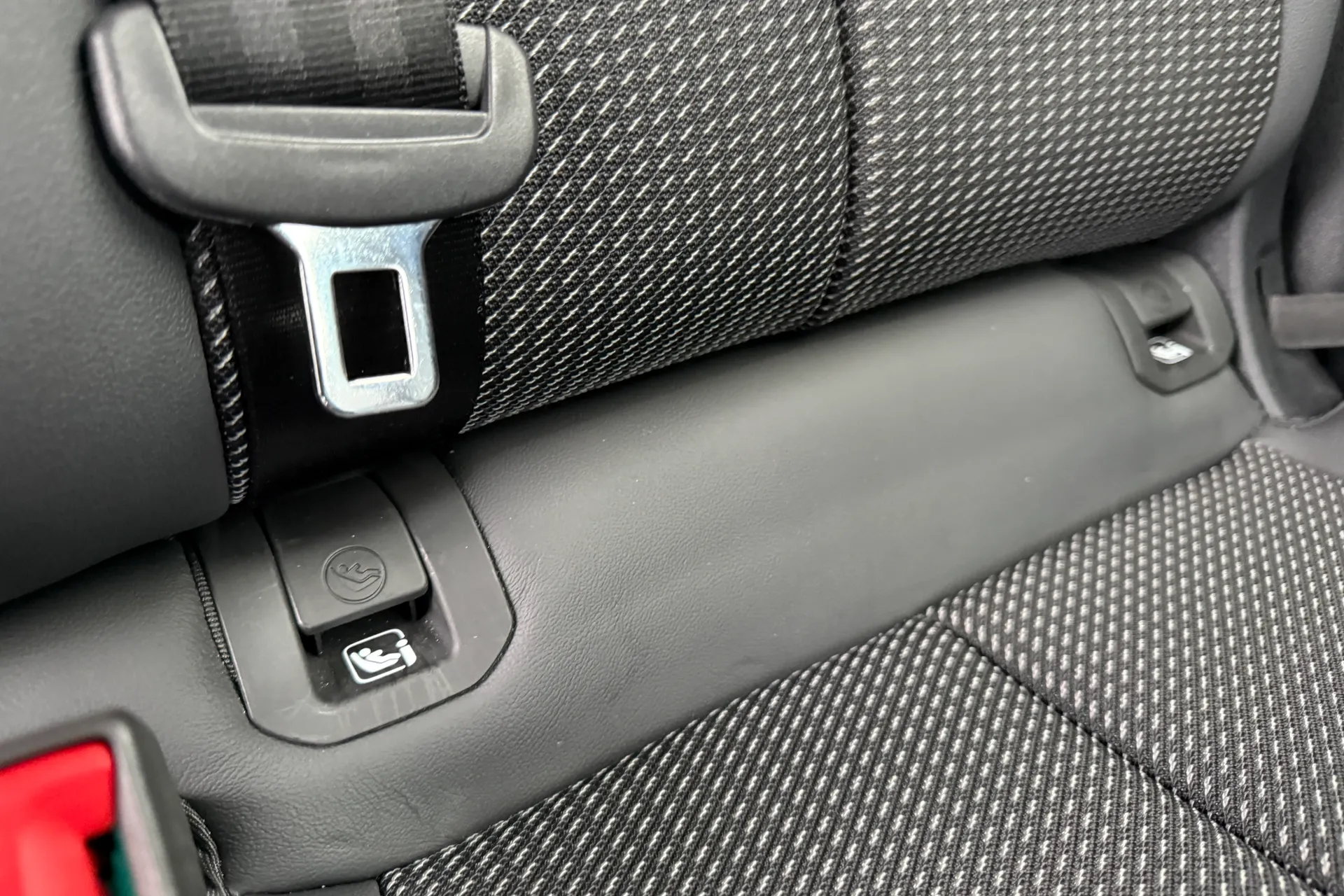 Audi Q3 thumbnail image number 40