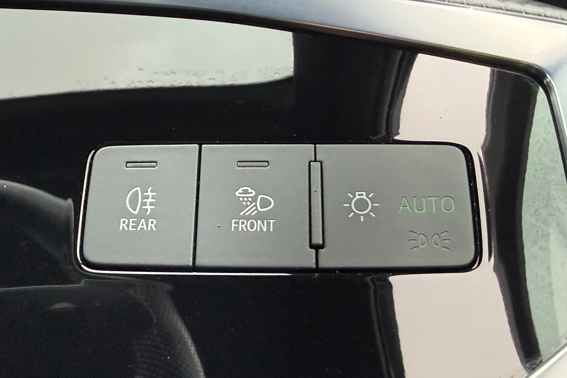 Audi Q3 thumbnail image number 20