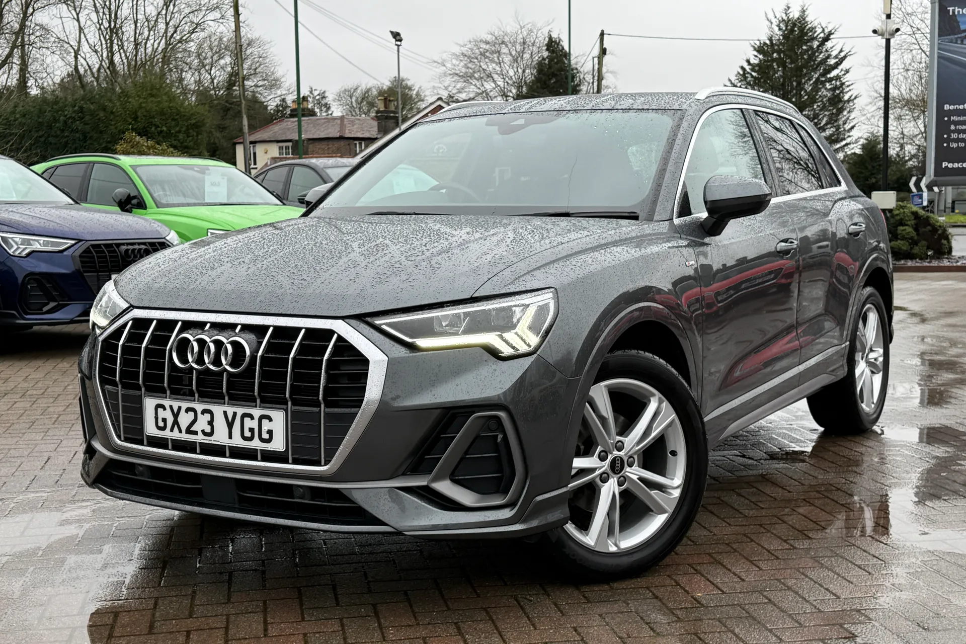 Audi Q3 thumbnail image number 23