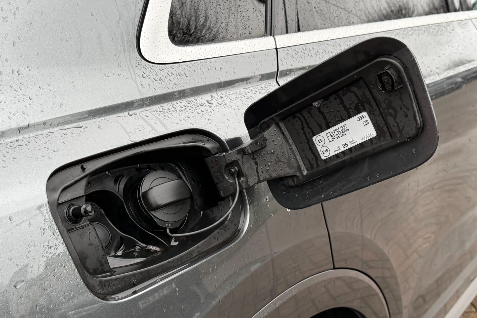 Audi Q3 thumbnail image number 48