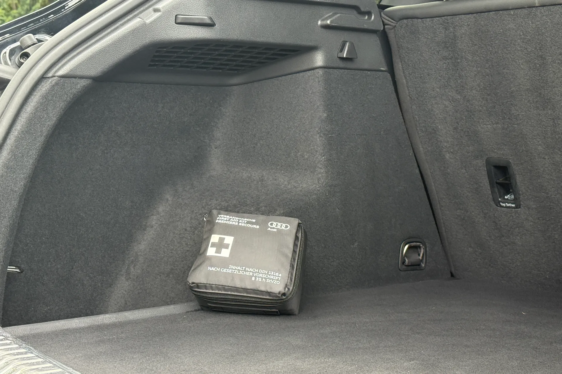 Audi Q3 thumbnail image number 29