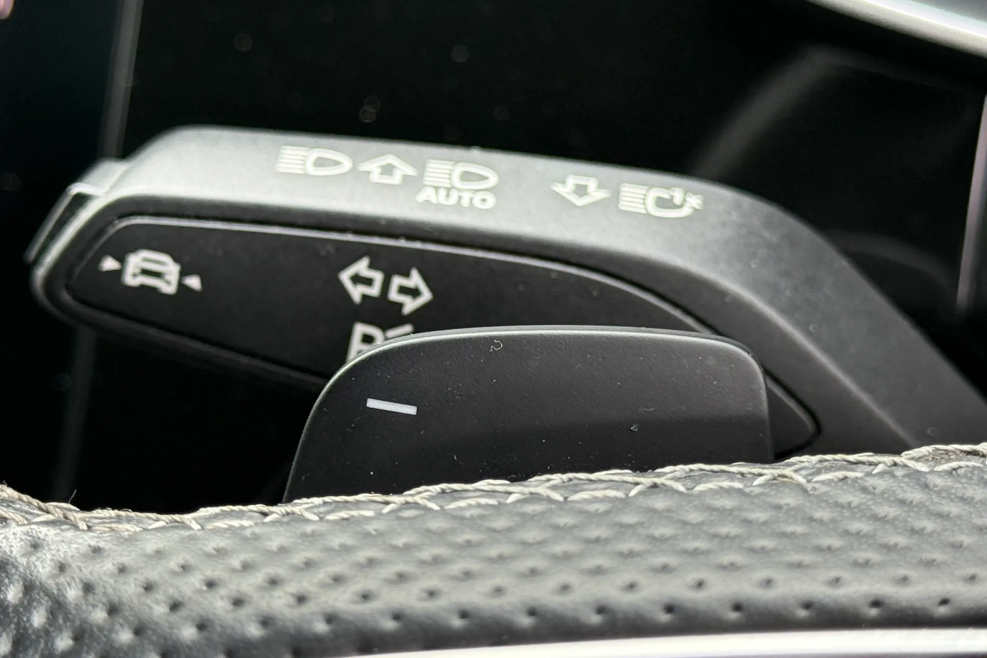 Audi Q3 thumbnail image number 56