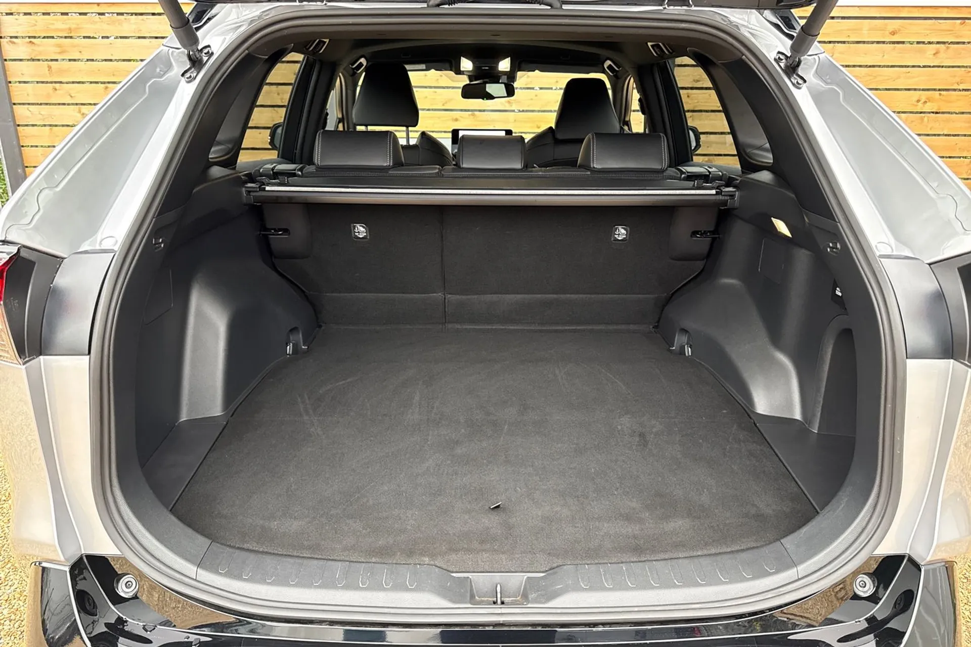 TOYOTA RAV4 thumbnail image number 21