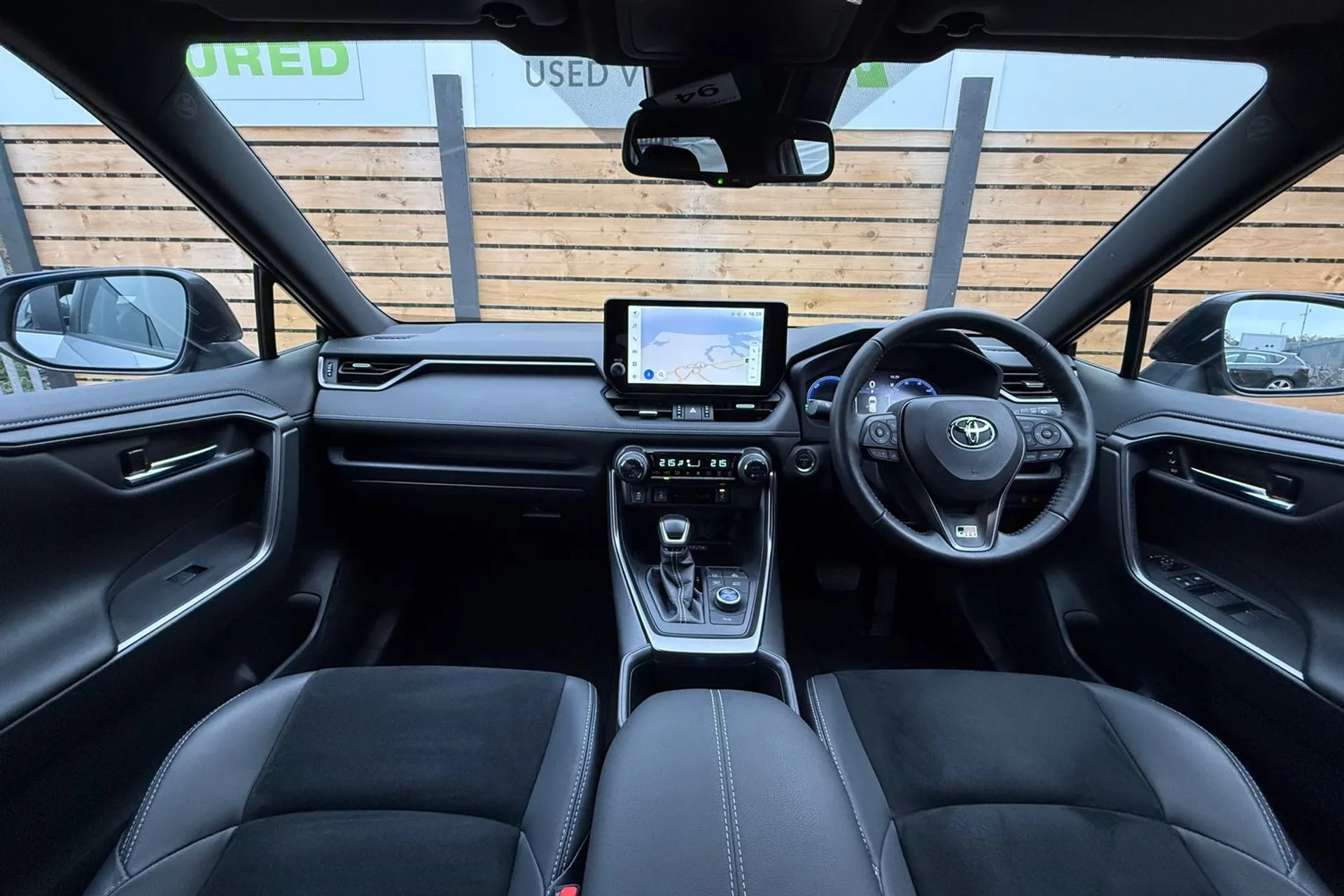 TOYOTA RAV4 thumbnail image number 3