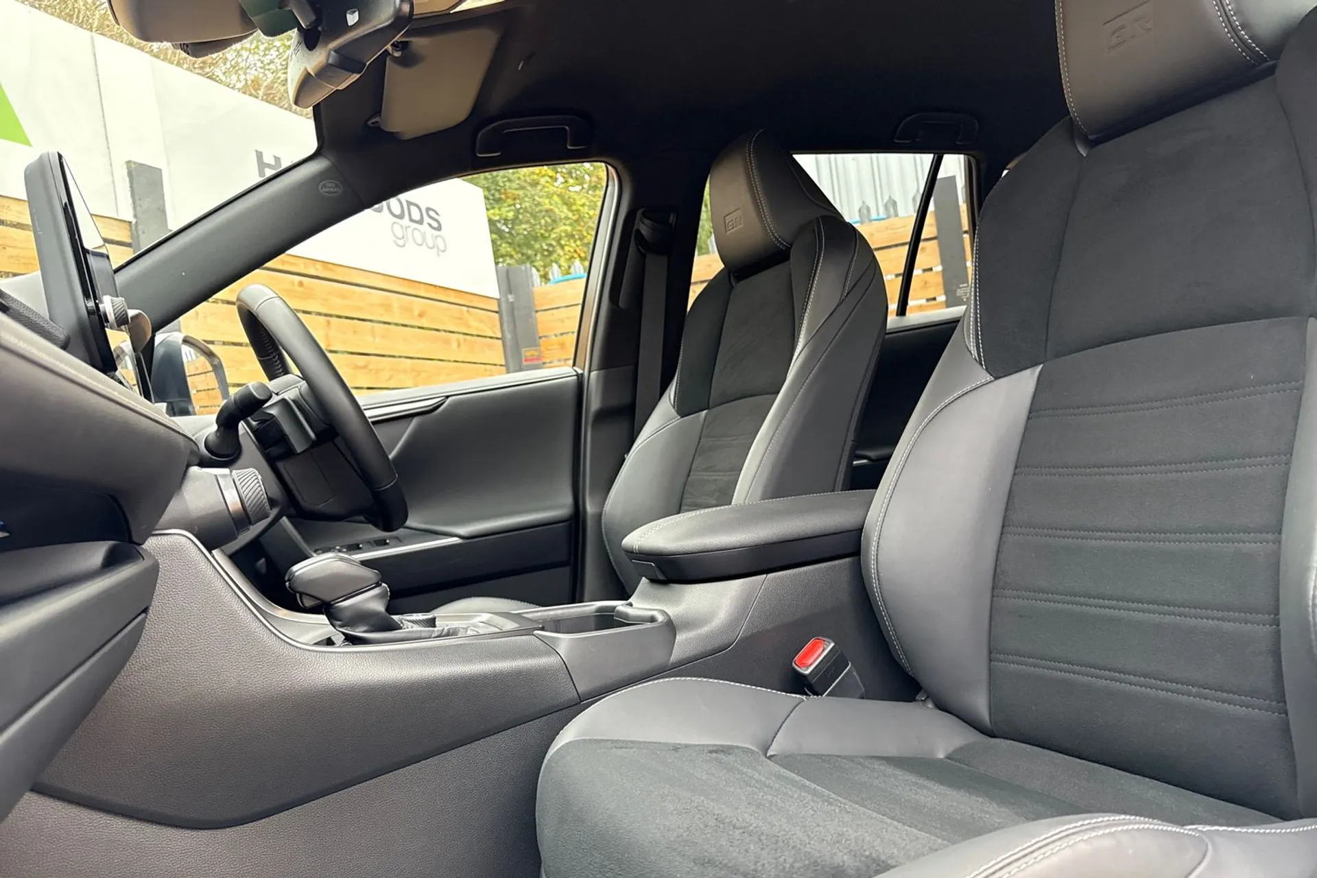 TOYOTA RAV4 thumbnail image number 30