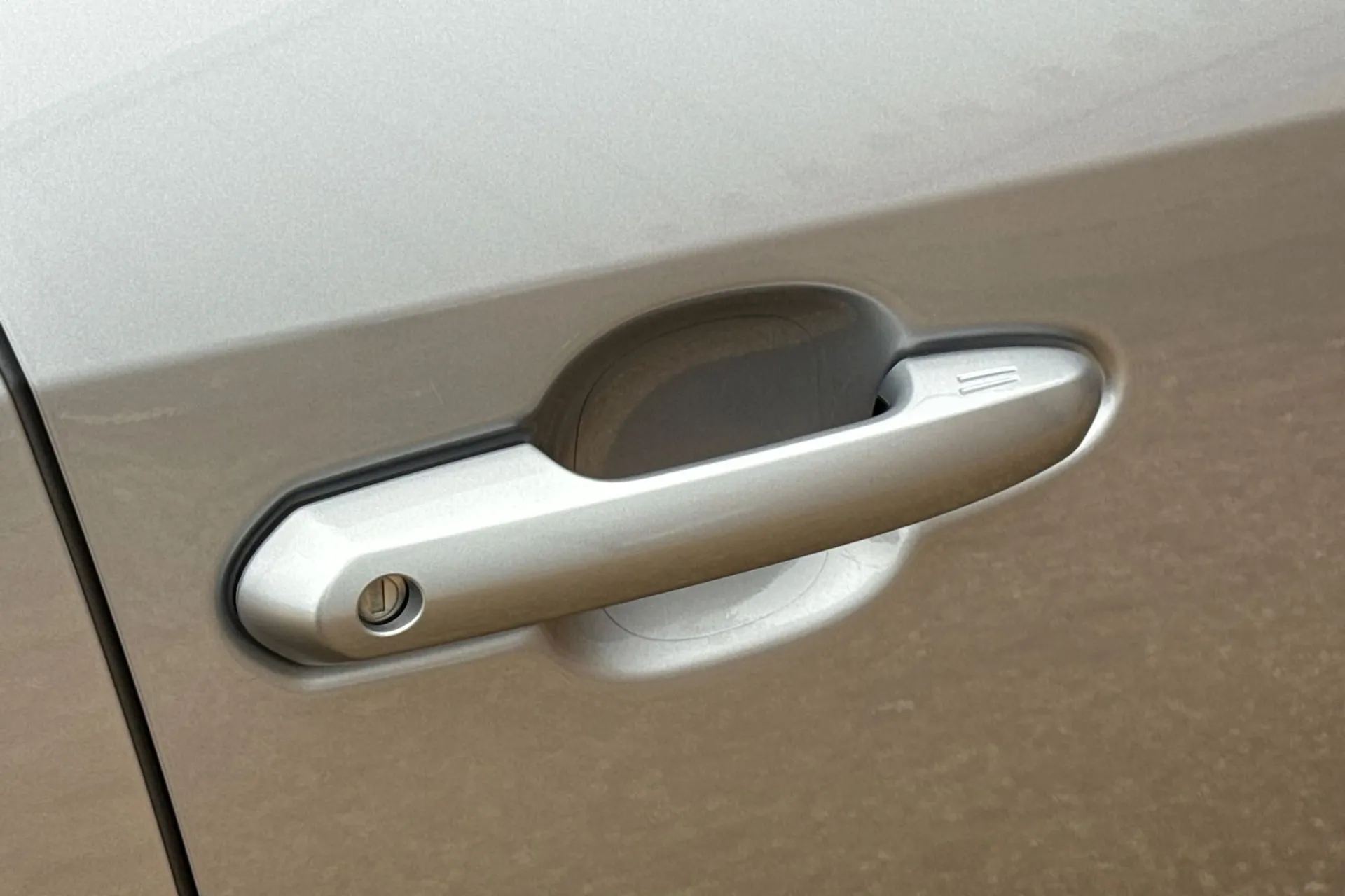 TOYOTA RAV4 thumbnail image number 17