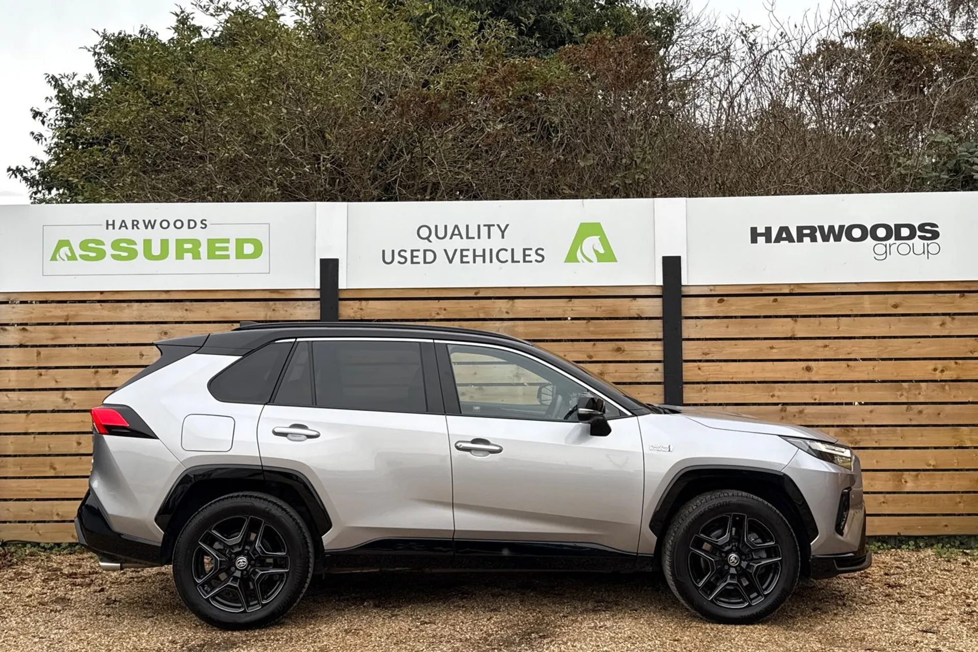 TOYOTA RAV4 thumbnail image number 2