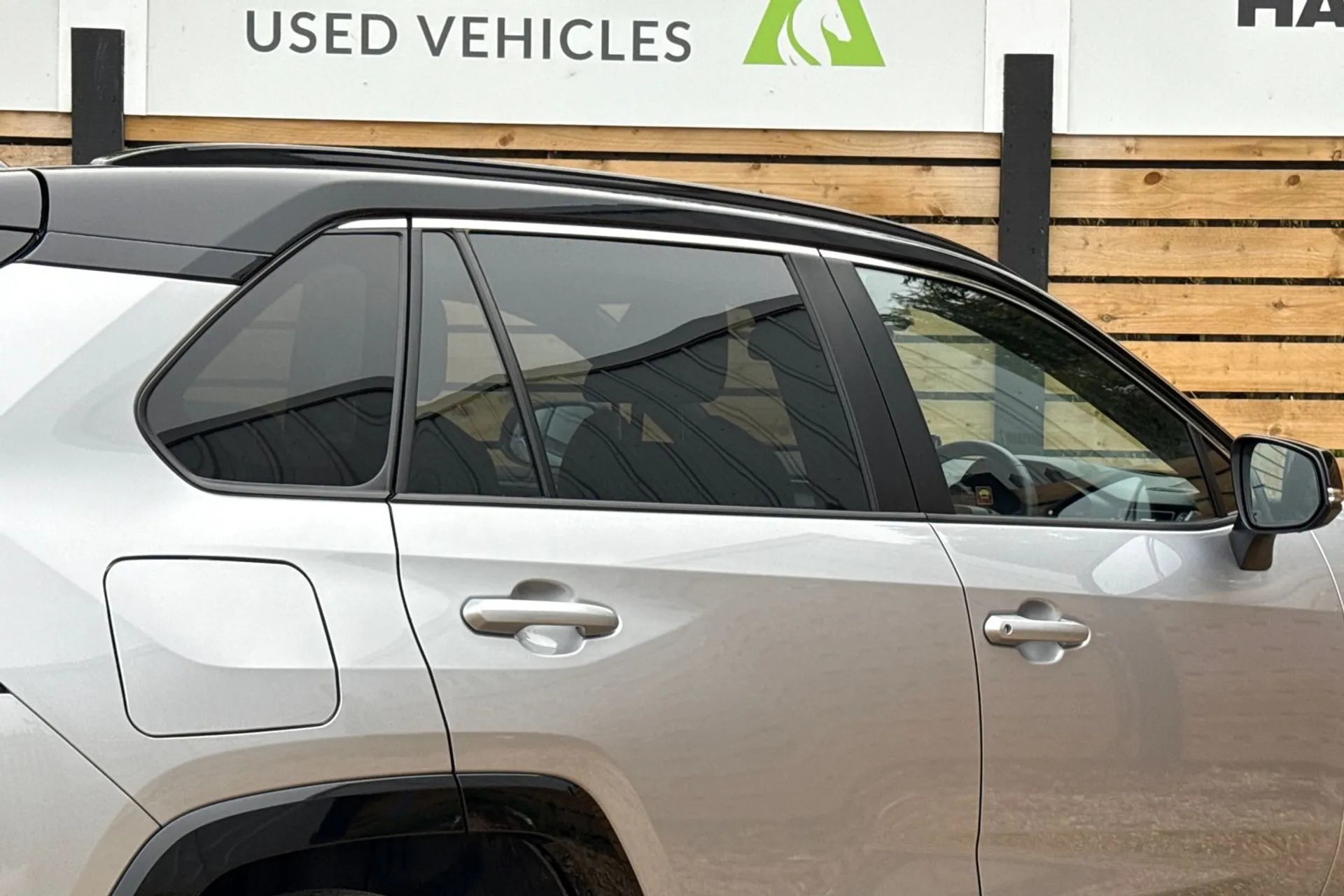 TOYOTA RAV4 thumbnail image number 15