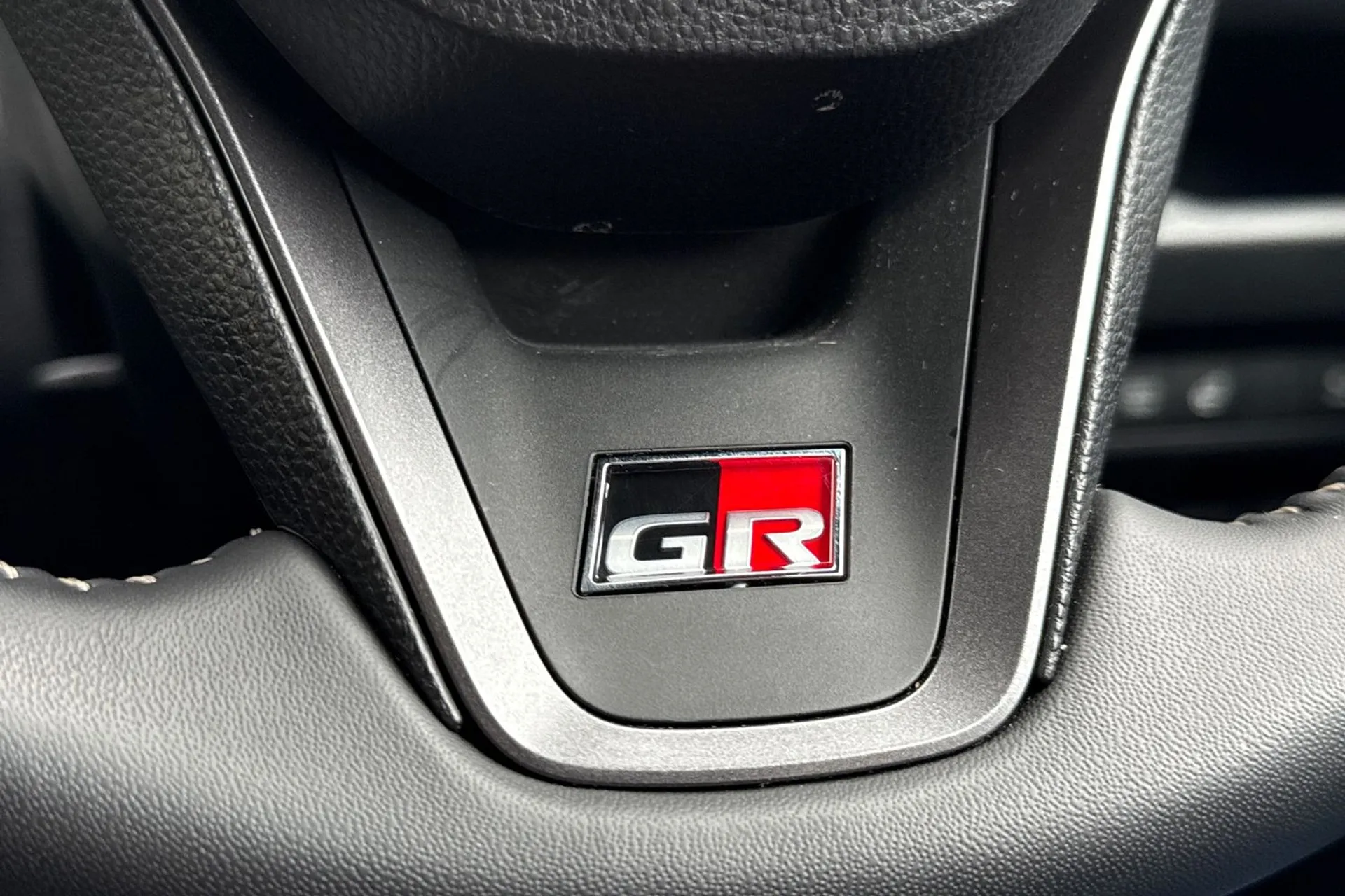 TOYOTA RAV4 thumbnail image number 51