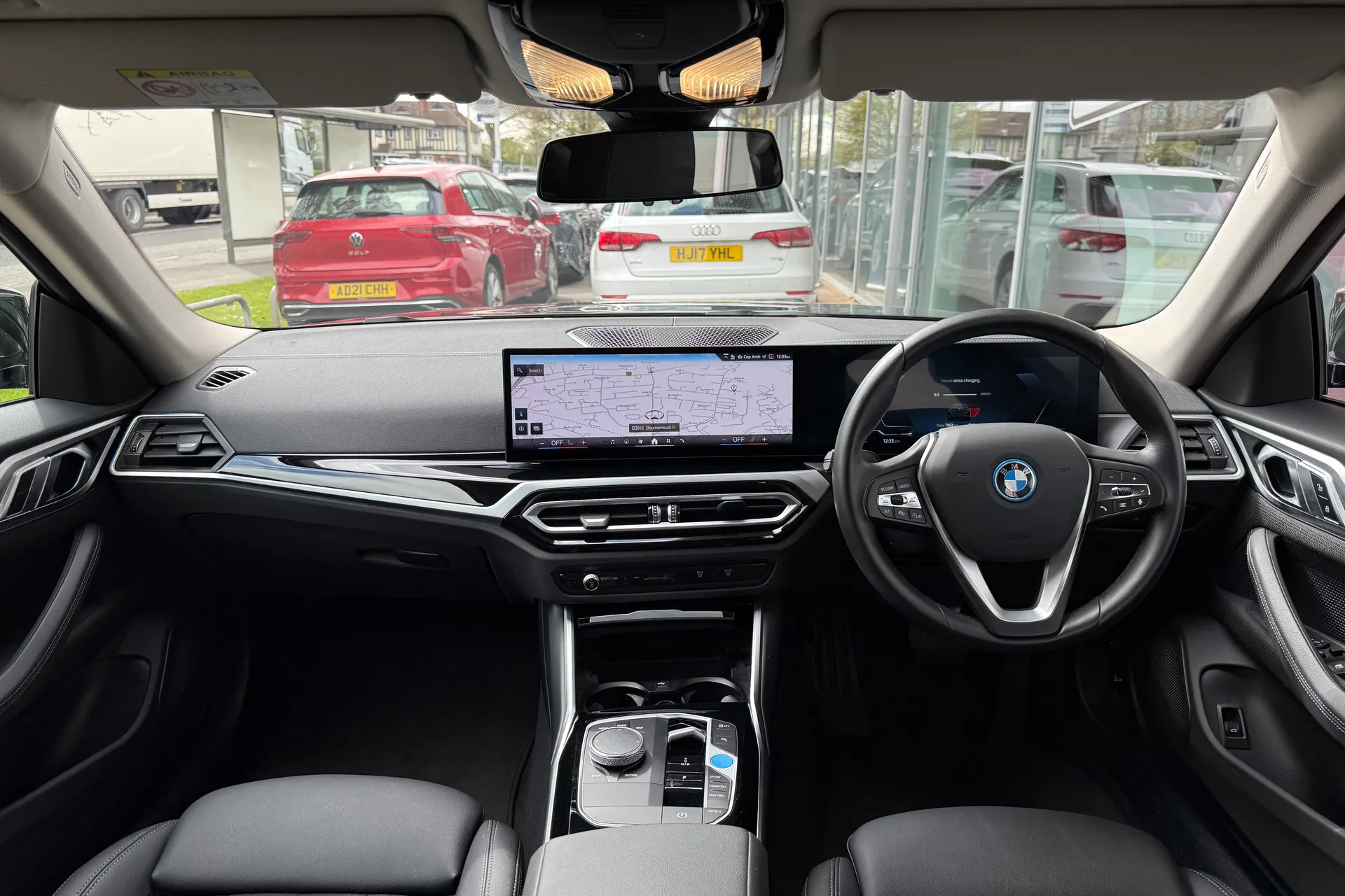 BMW I4 thumbnail image number 3