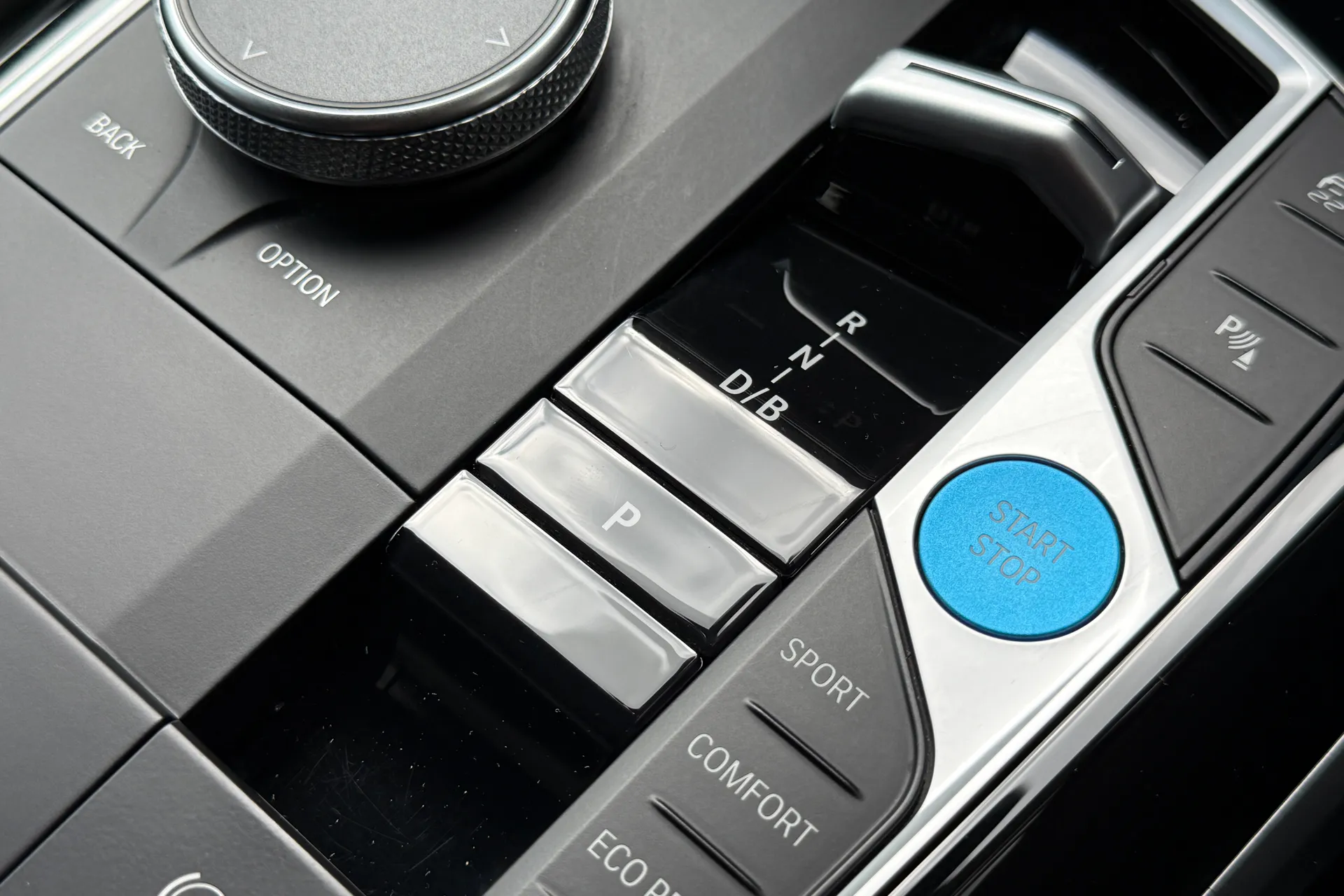 BMW I4 thumbnail image number 20