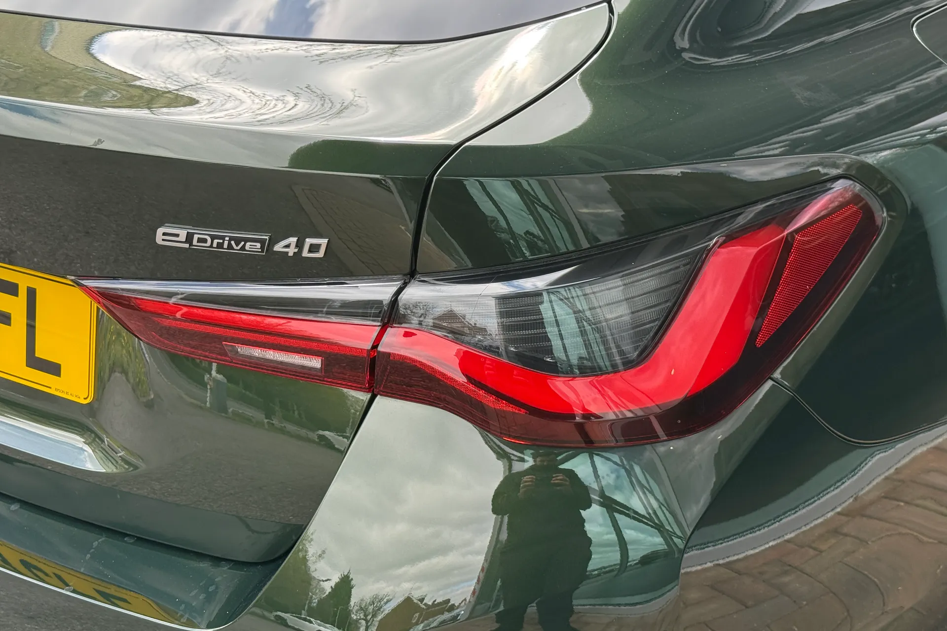 BMW I4 thumbnail image number 41