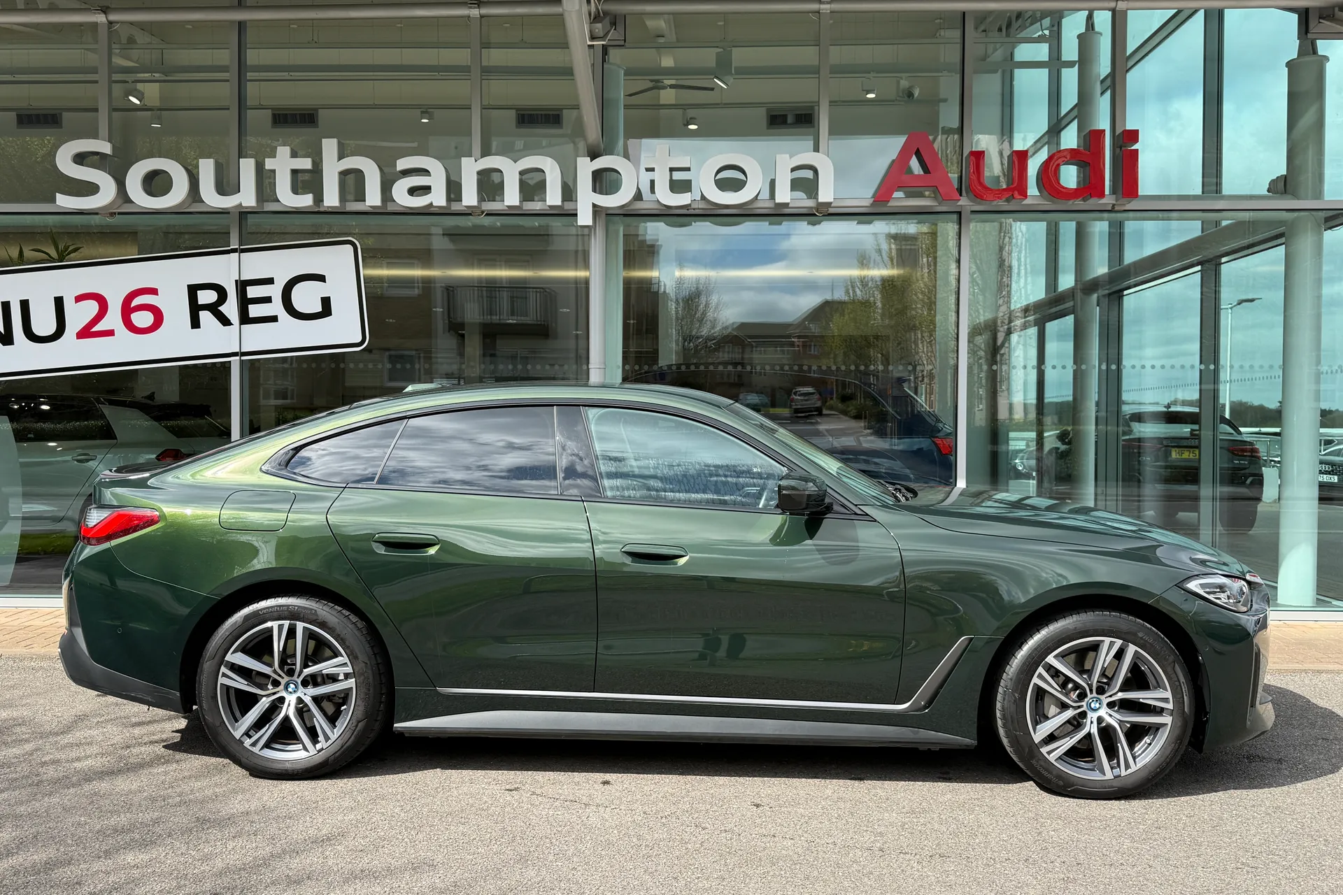 BMW I4 thumbnail image number 2