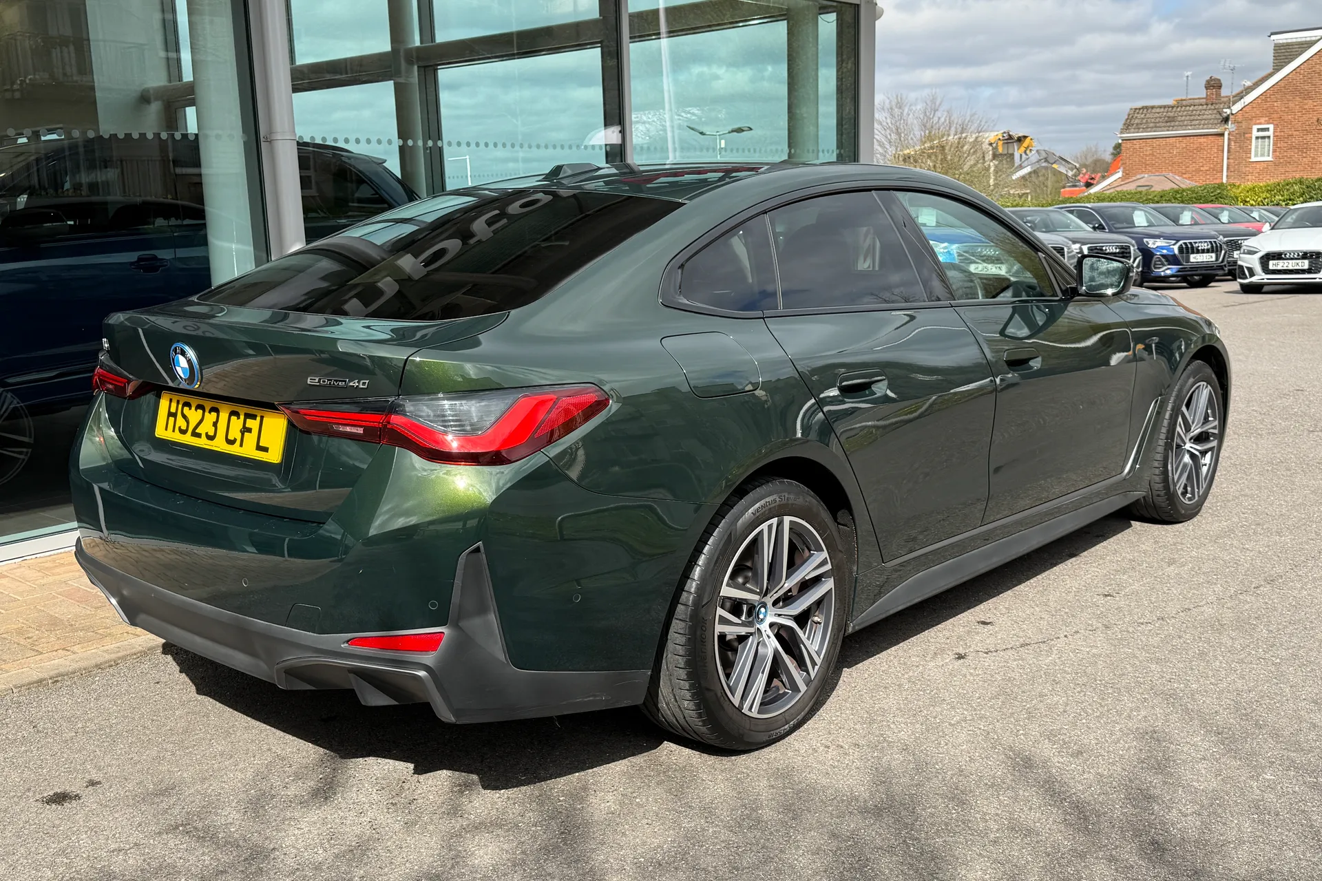 BMW I4 thumbnail image number 57