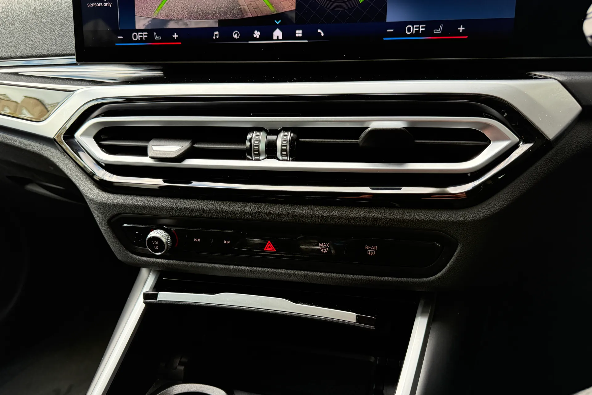 BMW I4 thumbnail image number 22