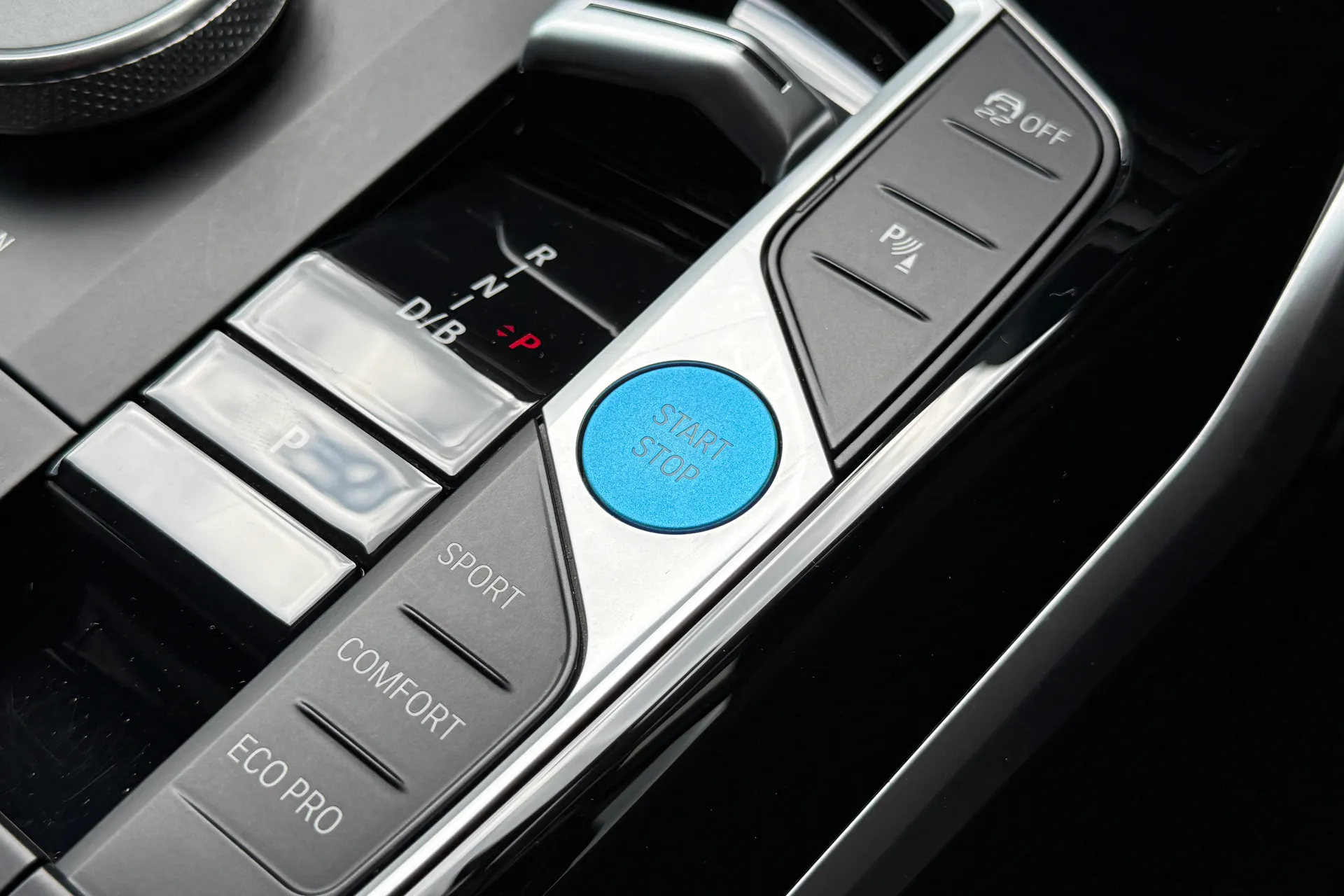 BMW I4 thumbnail image number 18