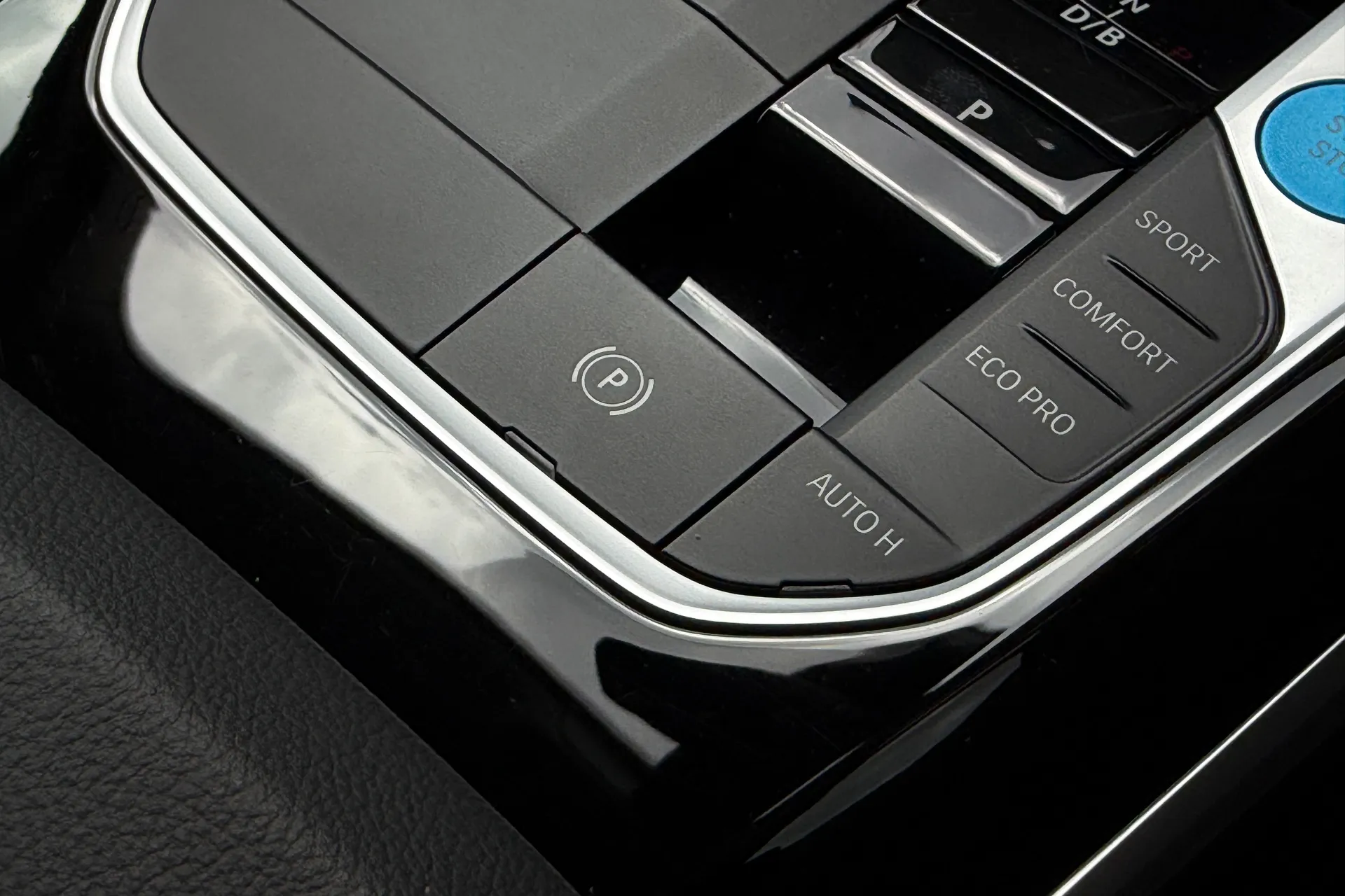 BMW I4 thumbnail image number 16