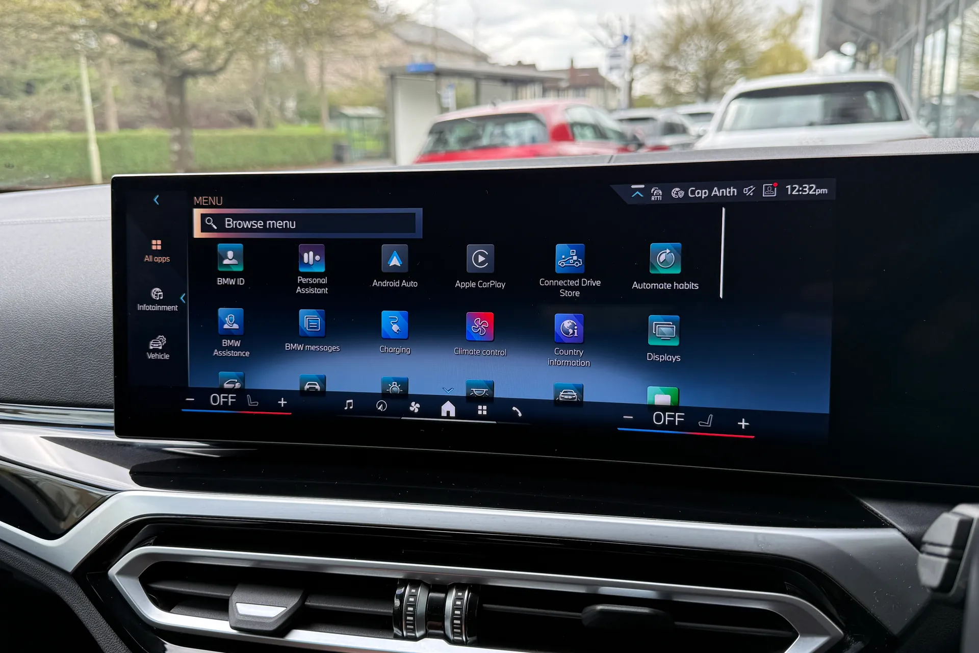 BMW I4 thumbnail image number 23