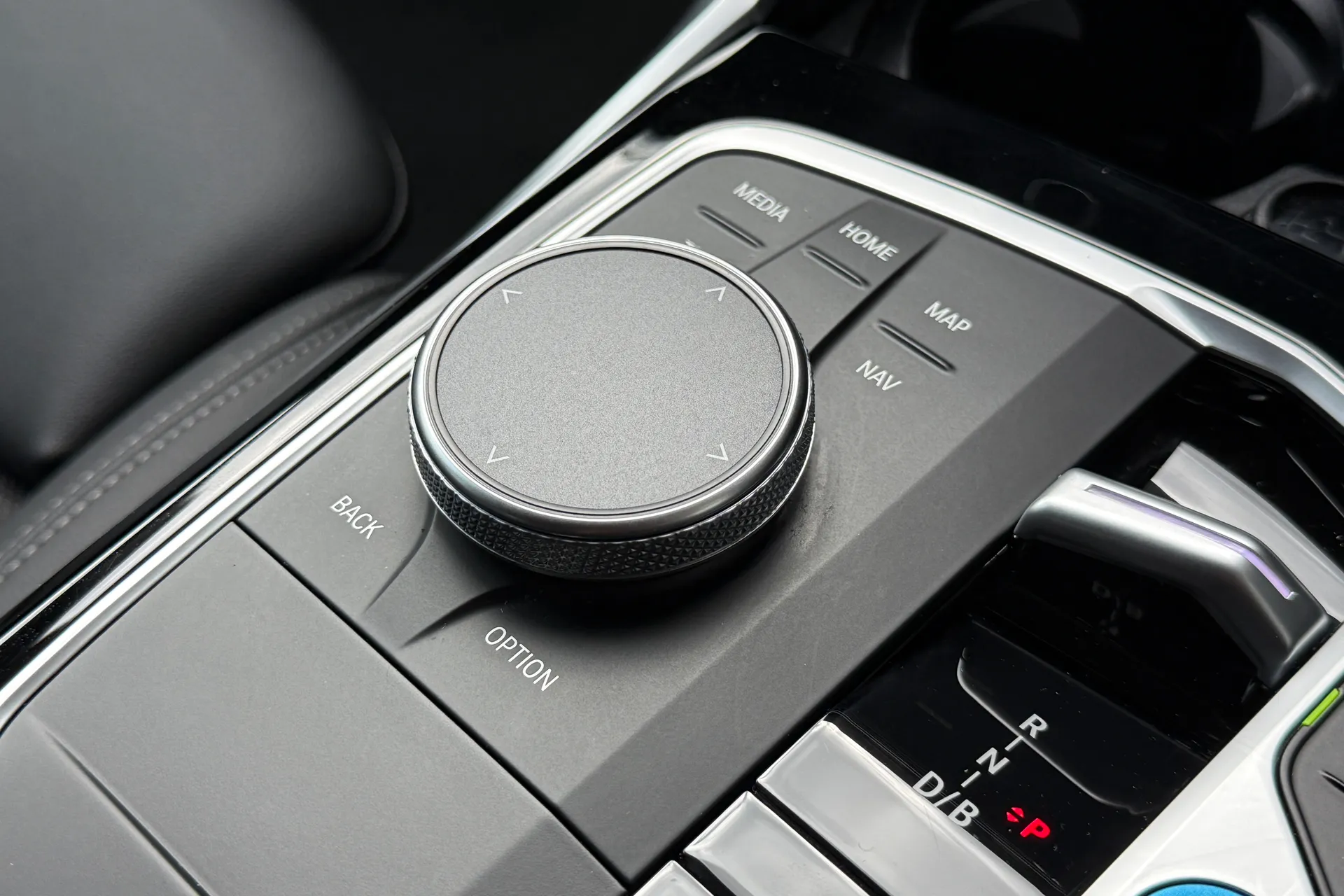 BMW I4 thumbnail image number 21