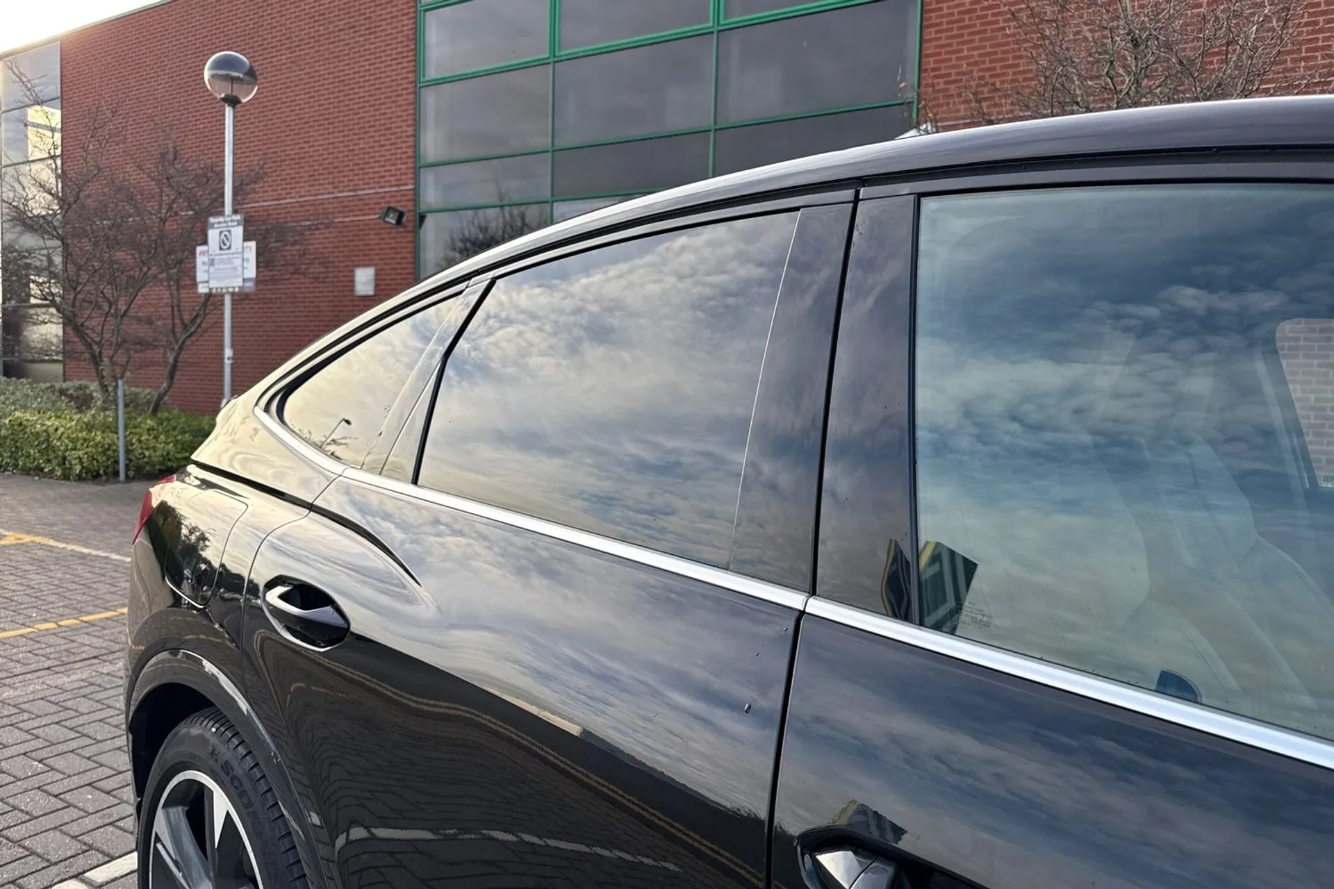 Audi Q4 thumbnail image number 13