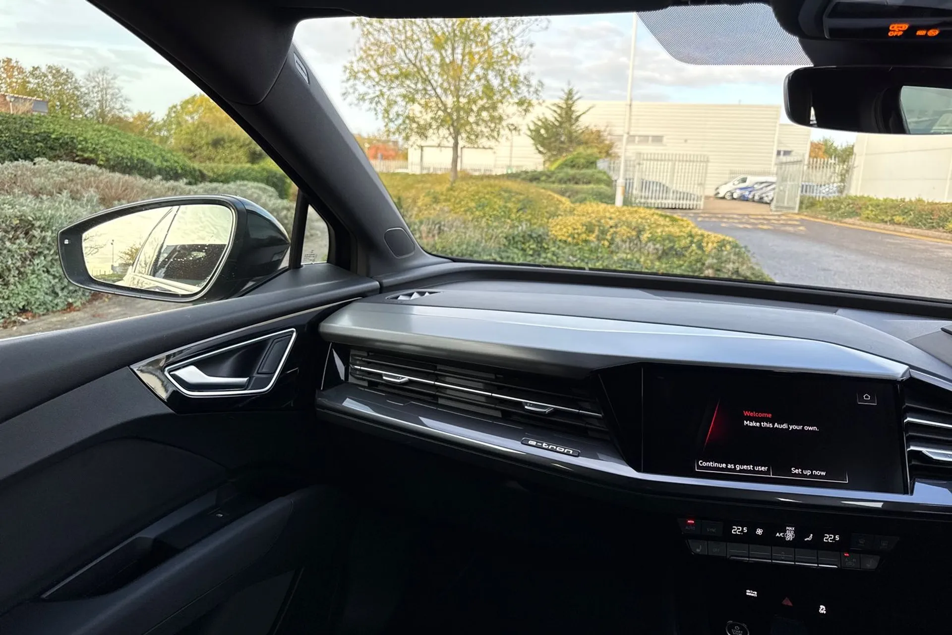 Audi Q4 thumbnail image number 37