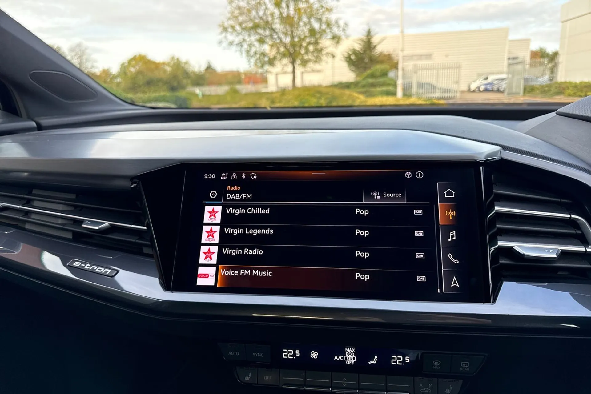 Audi Q4 thumbnail image number 27