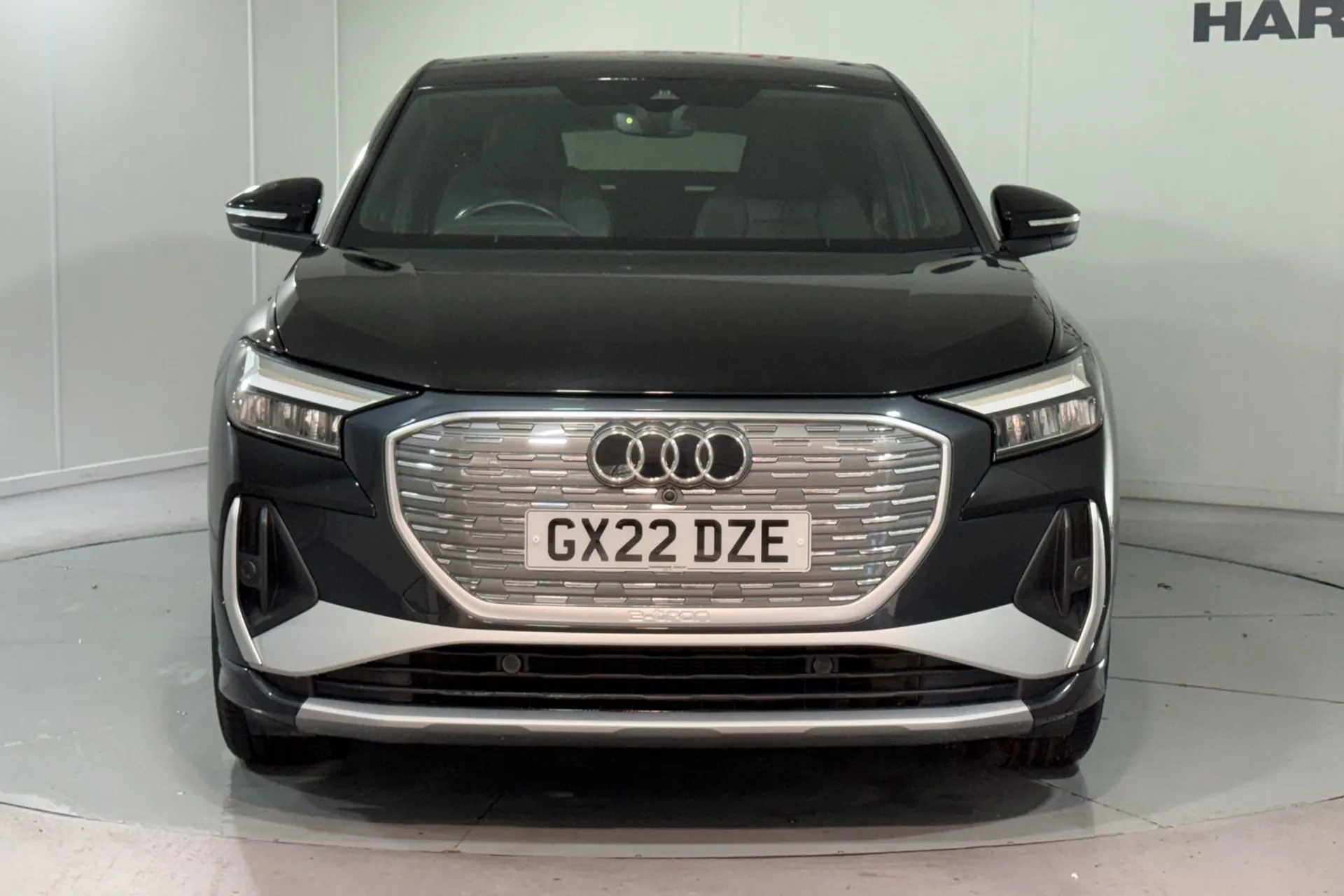 Audi Q4 thumbnail image number 6