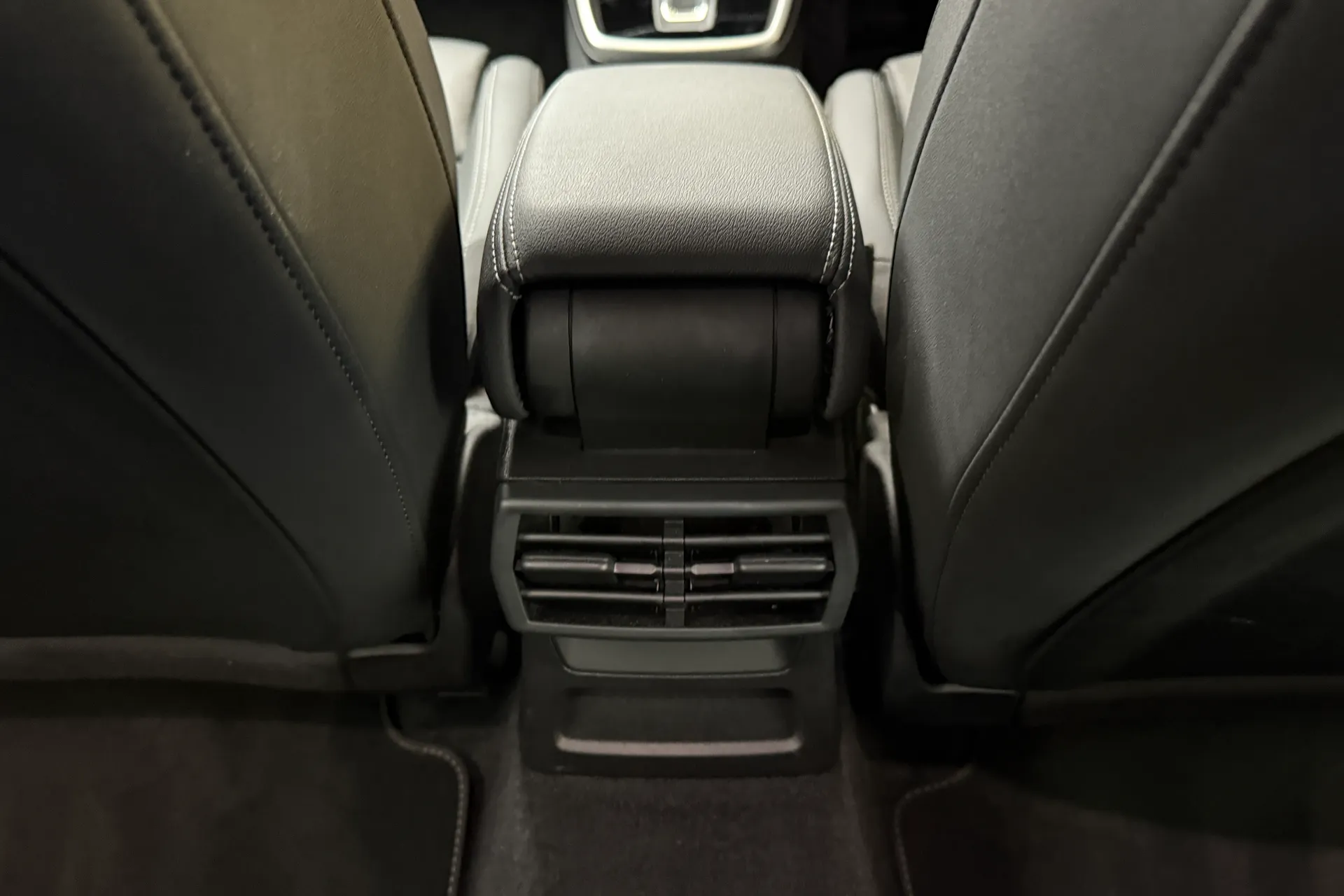 Audi A3 thumbnail image number 35