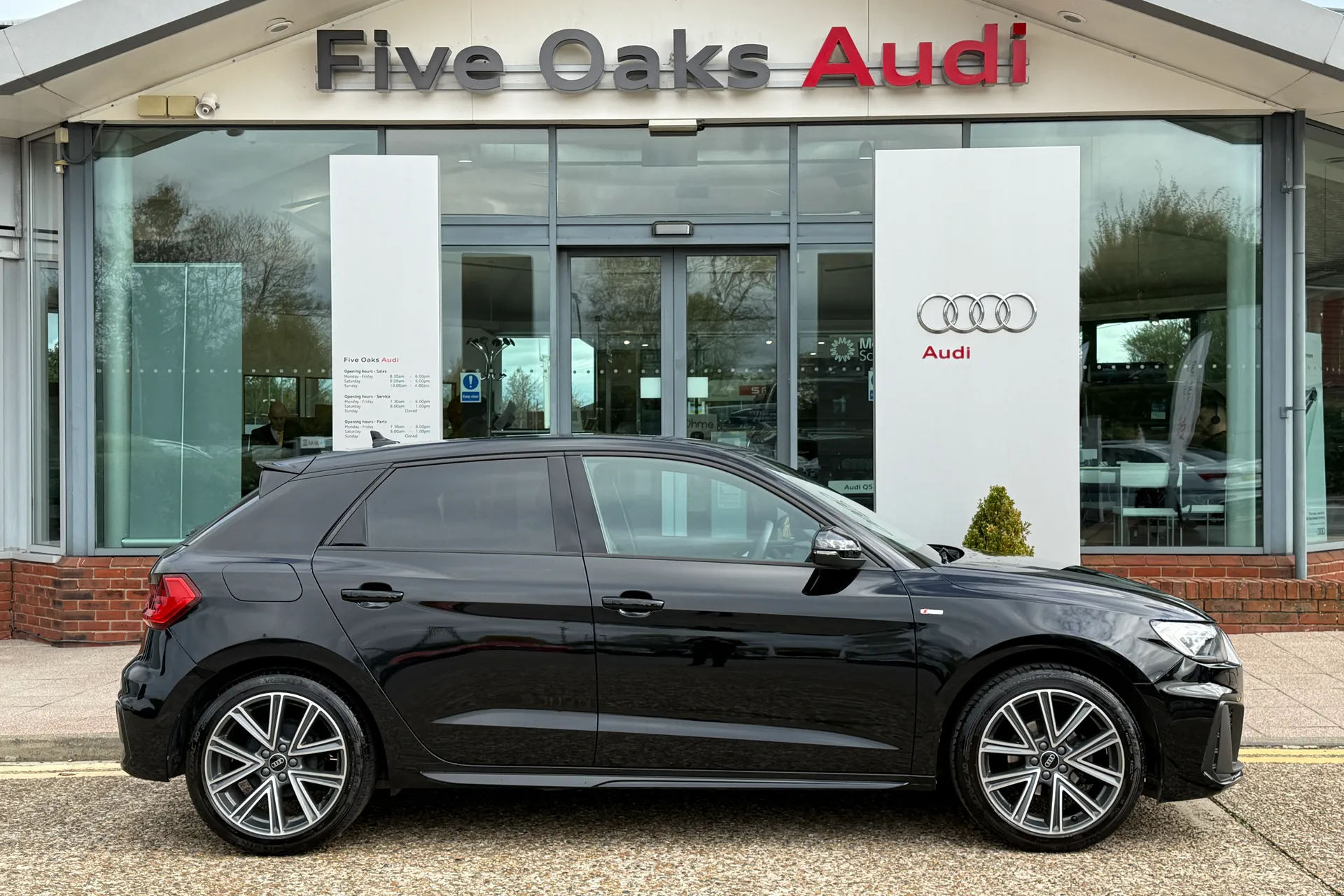 Audi A1 thumbnail image number 2