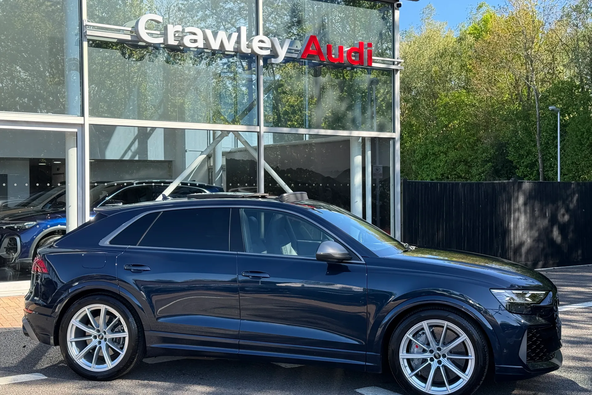 Audi RS Q8 thumbnail image number 2