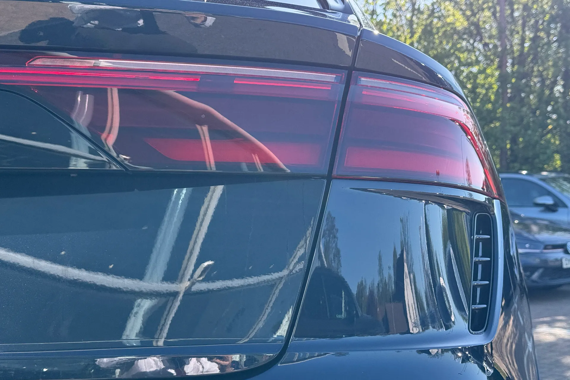 Audi RS Q8 thumbnail image number 53
