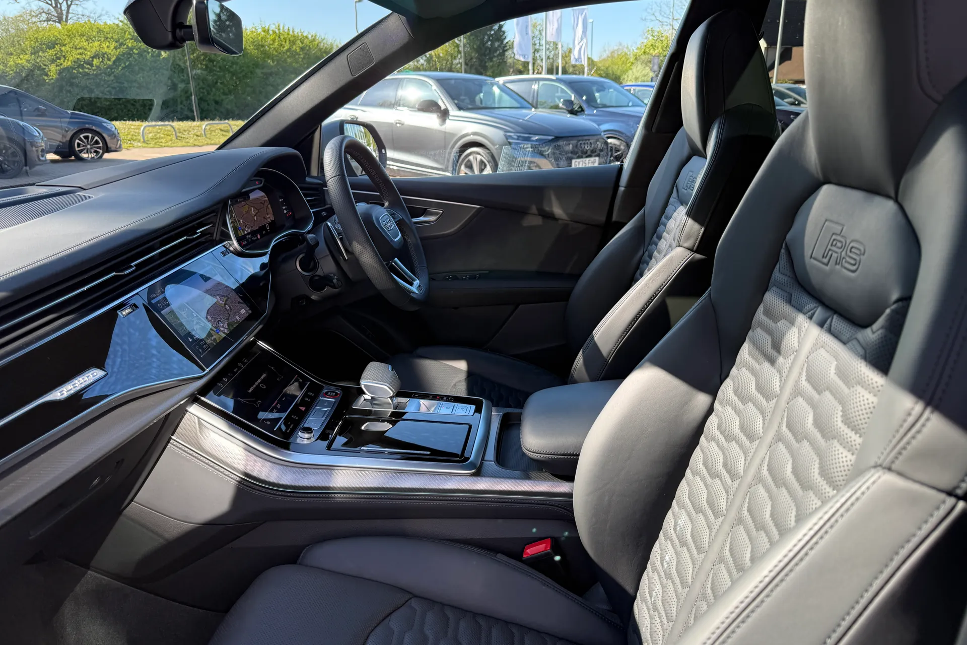 Audi RS Q8 thumbnail image number 59