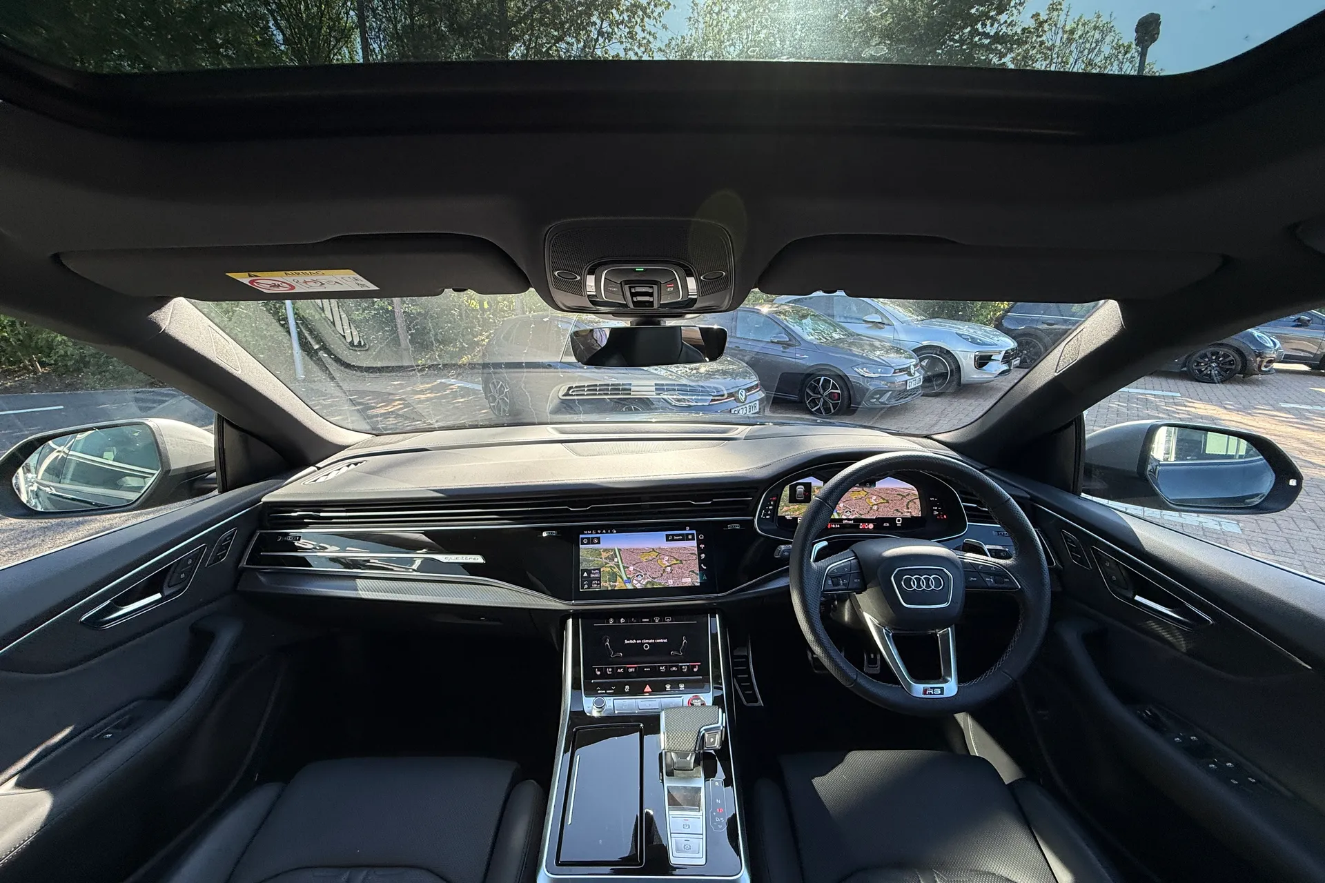 Audi RS Q8 thumbnail image number 3