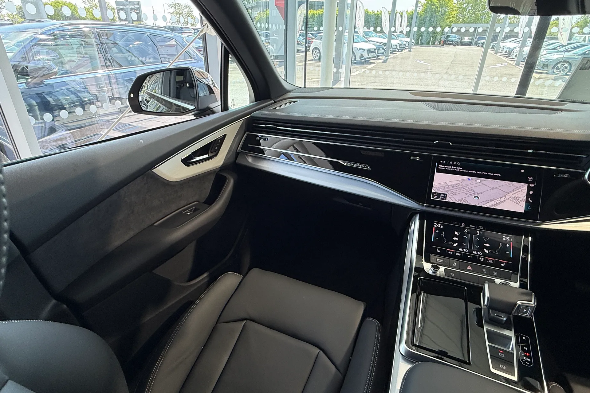 Audi Q7 thumbnail image number 34