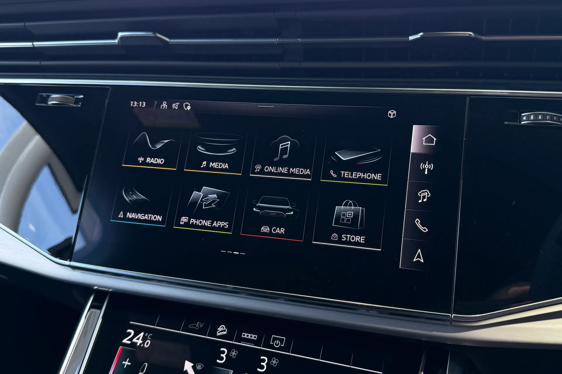 Audi Q7 thumbnail image number 14